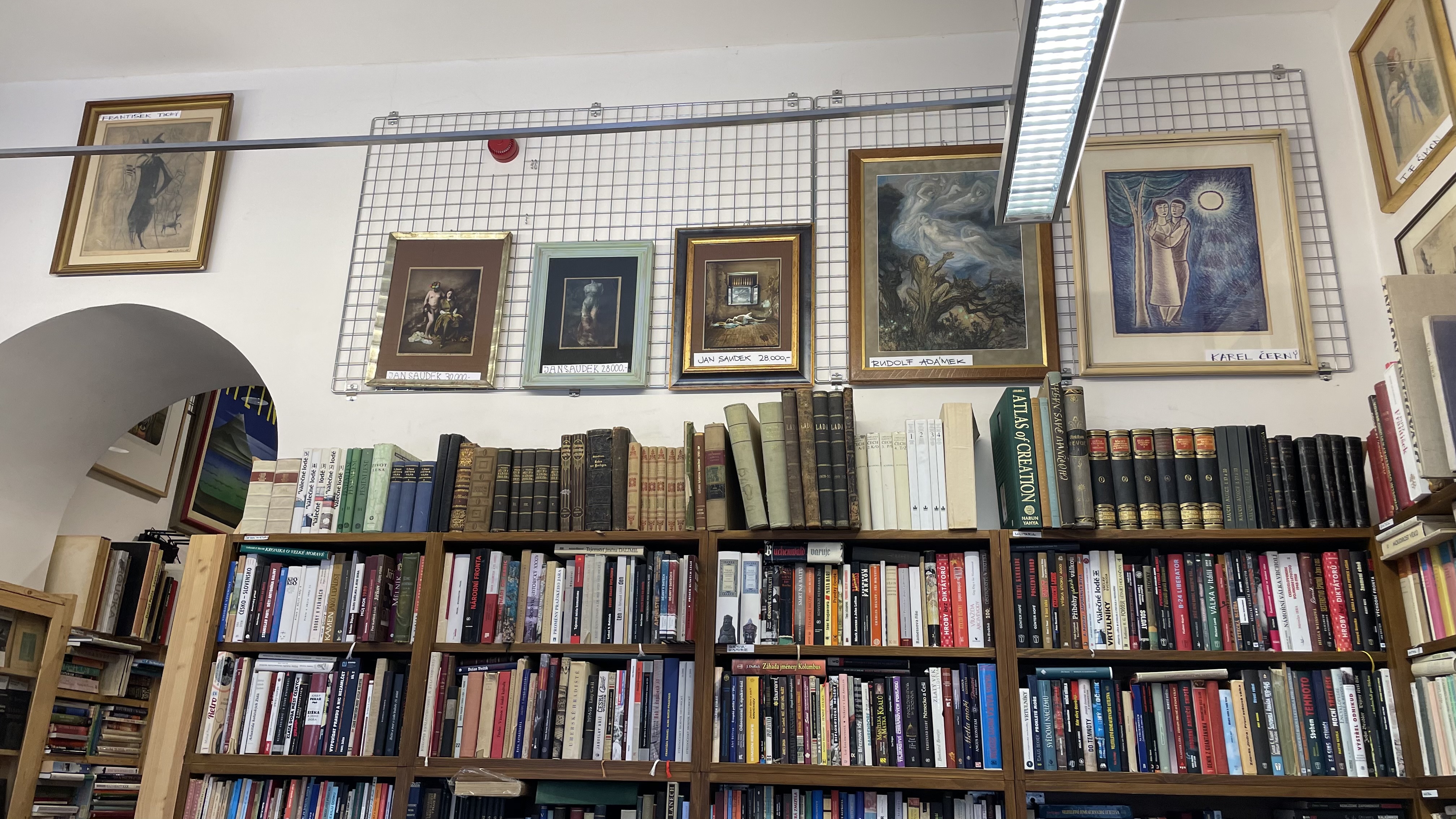 Antikvariát Dlážděná foto 5