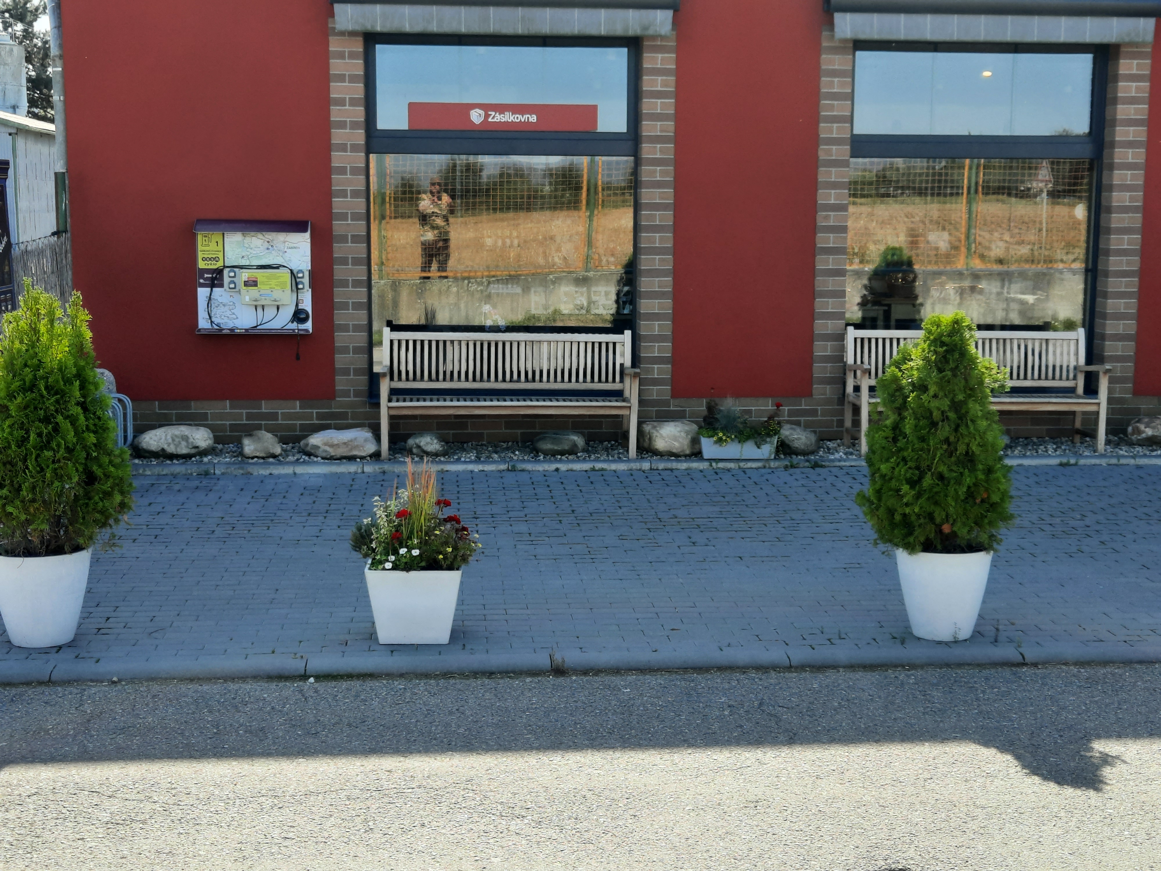 Nabíjecí stanice Rodinná konzervárna Via Delicia foto 4