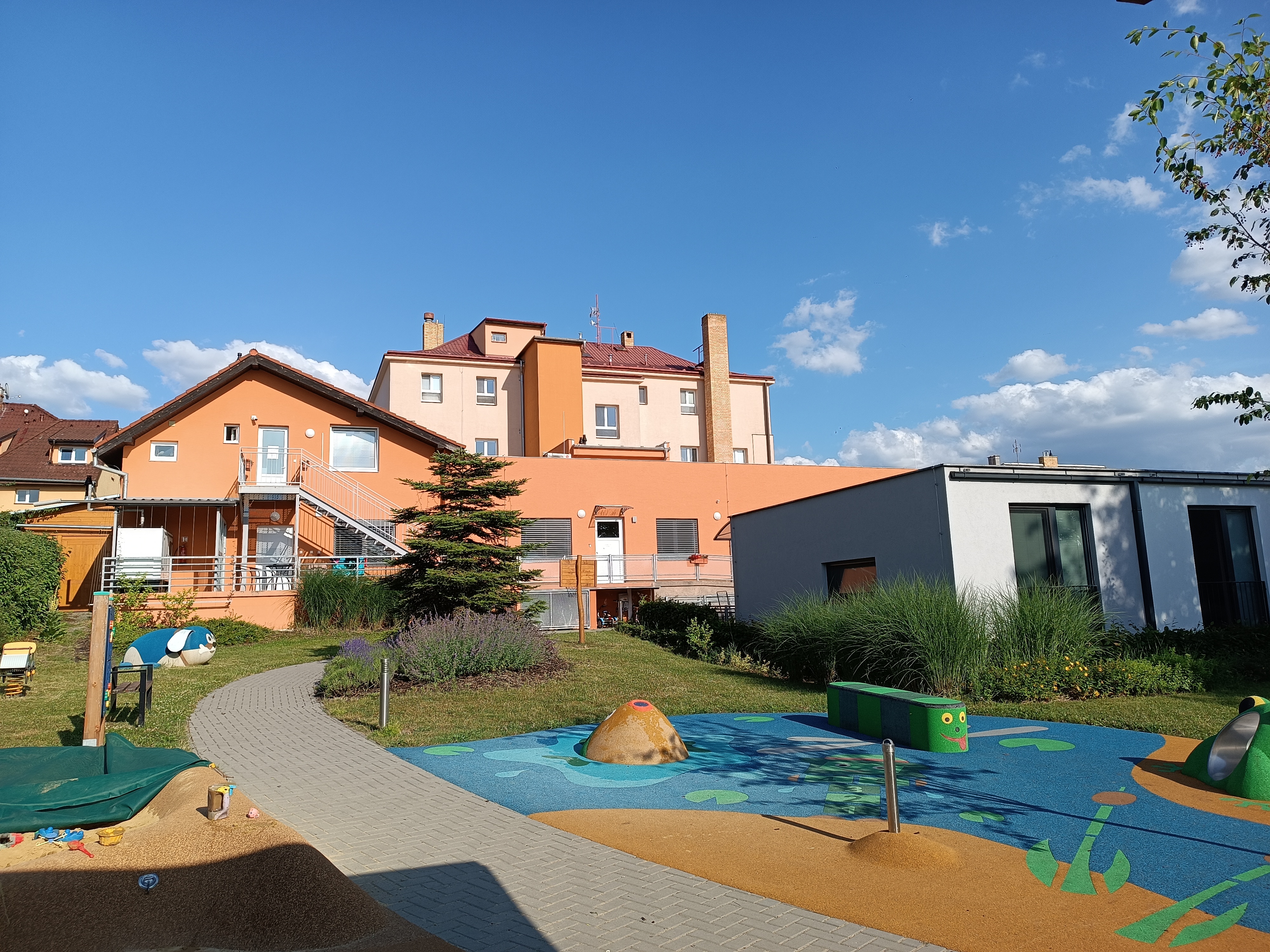 Dětská léčebna pohybových poruch Boskovice foto 2