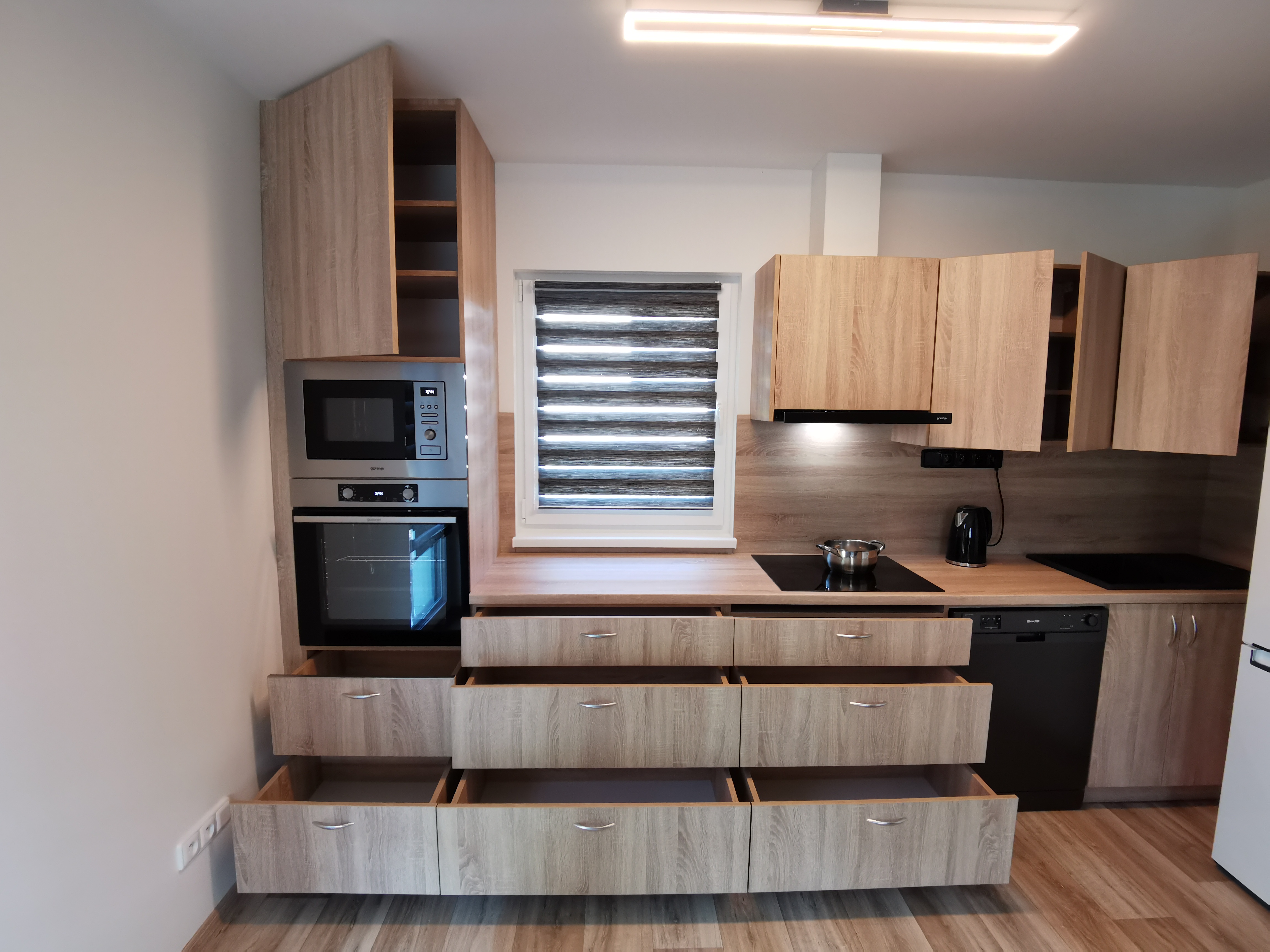 Jireček - nábytek na míru foto 5