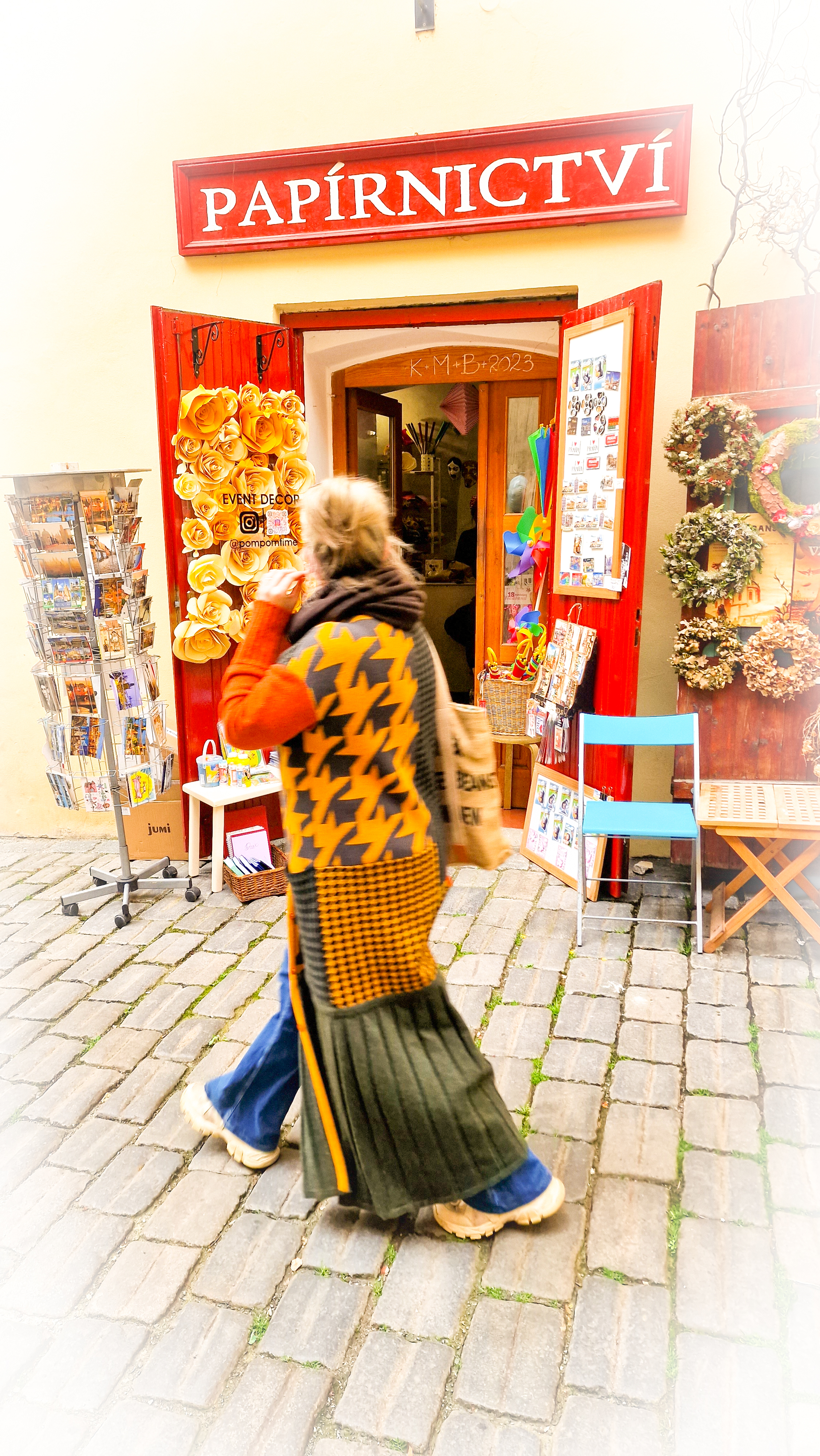 Papírnictví a party balónky foto 3