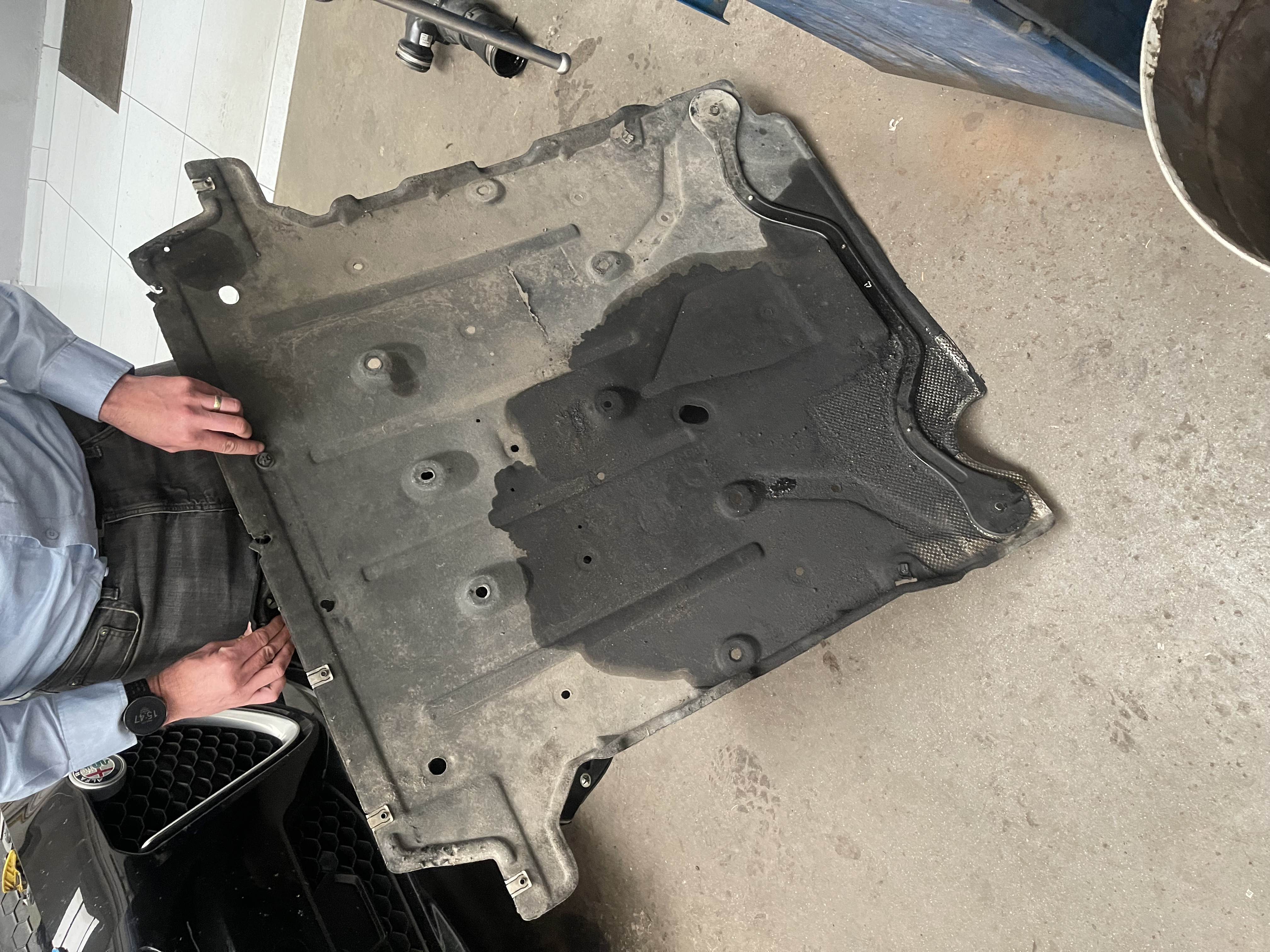 CAR CENTRUM člen skupiny AUTO UH s.r.o. foto 6