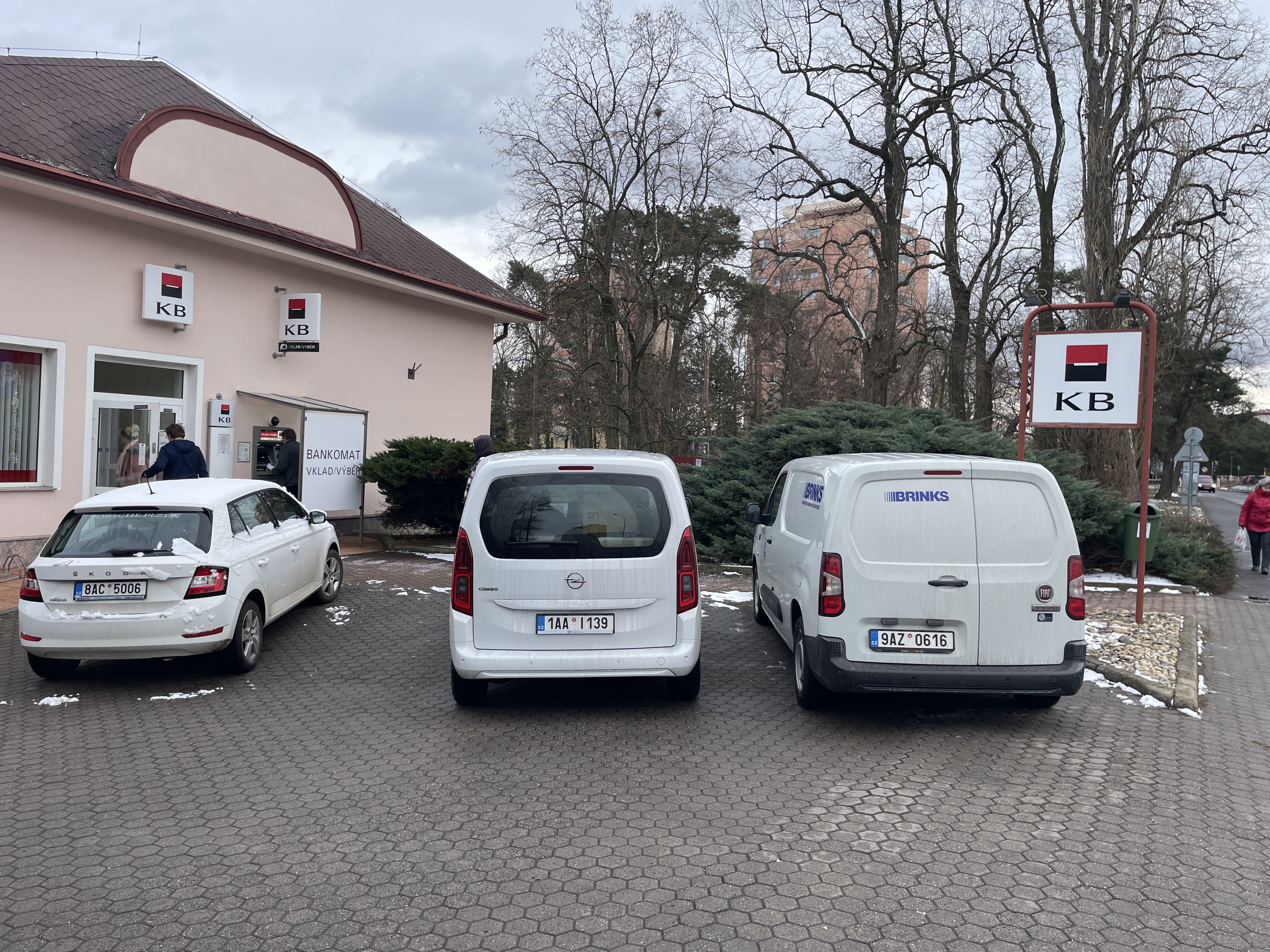 Bankomat Komerční banky foto 2