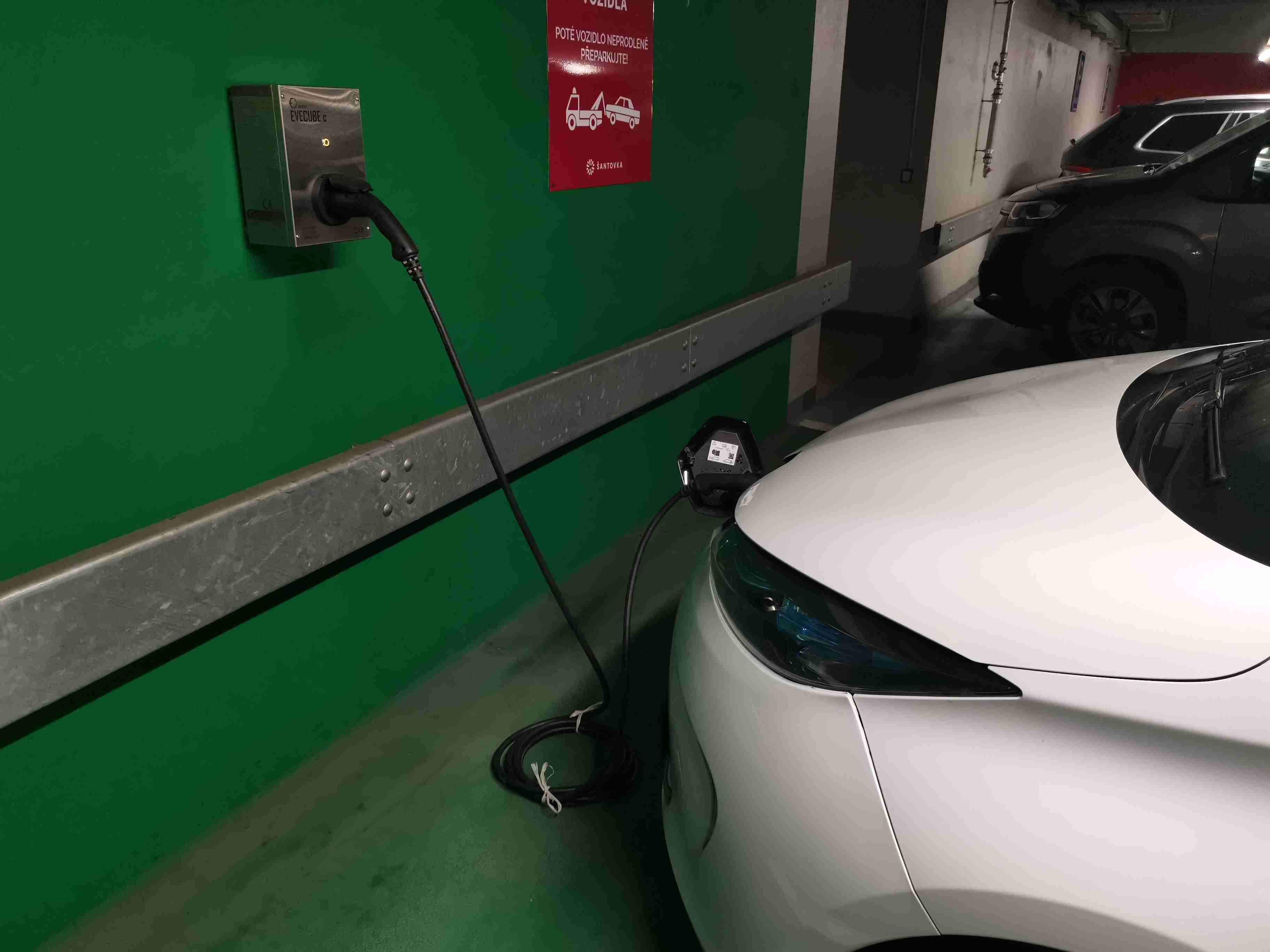 EVSELECT s.r.o. - Nabíjecí stanice foto 2
