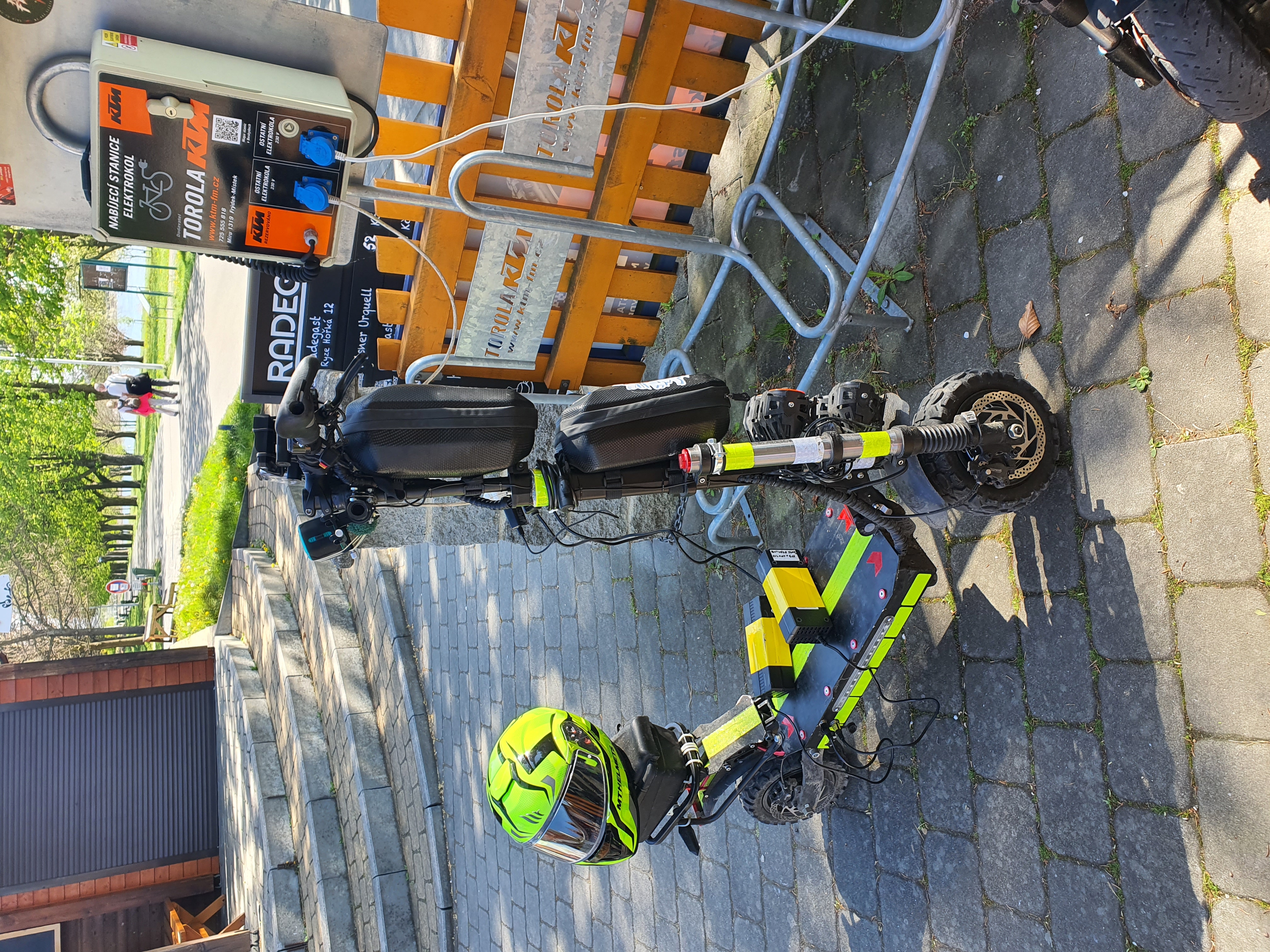 Nabíjecí stanice pro elektrokola TOROLA foto 3