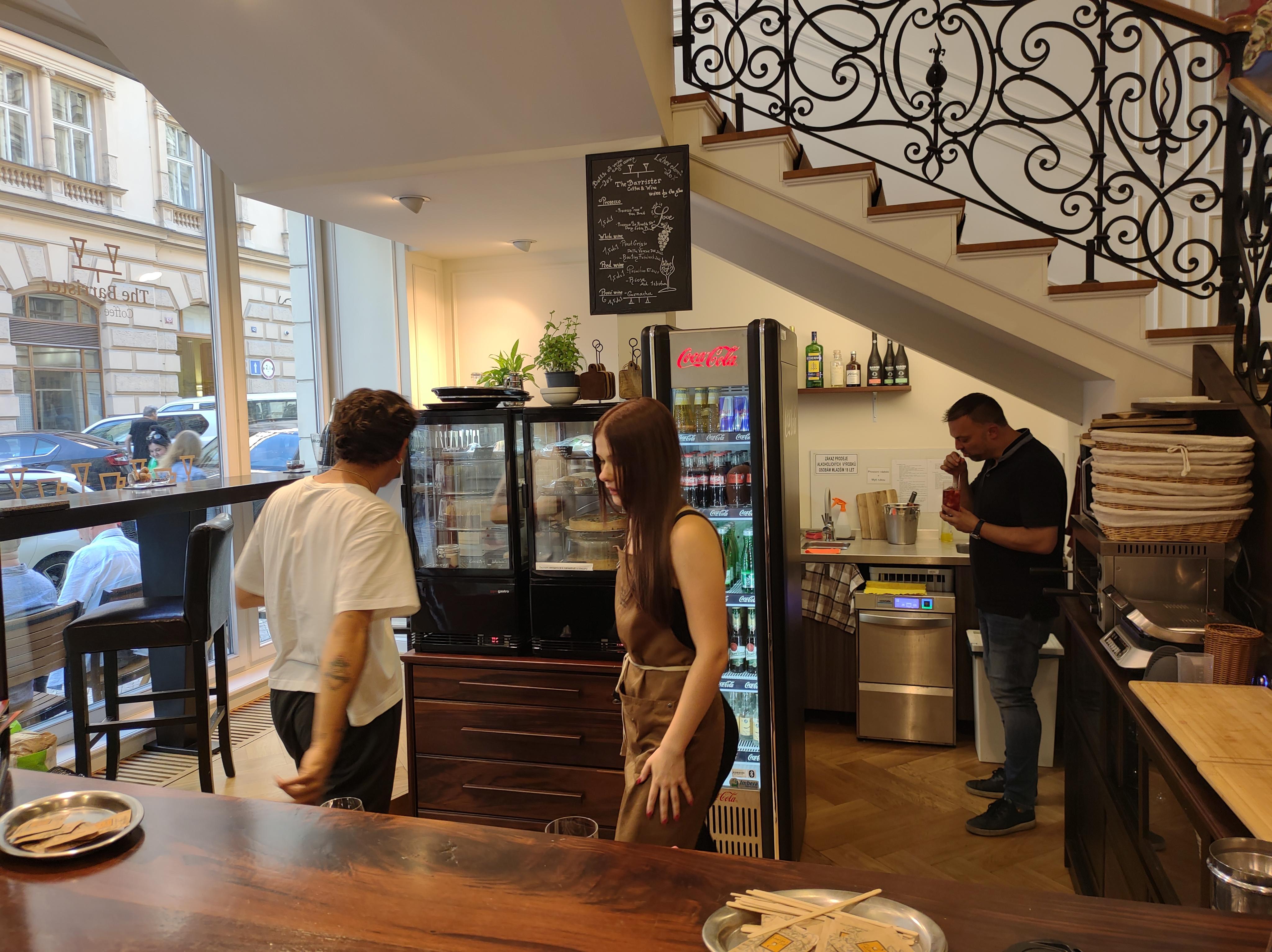 The Barrister Coffee & Wine foto 6