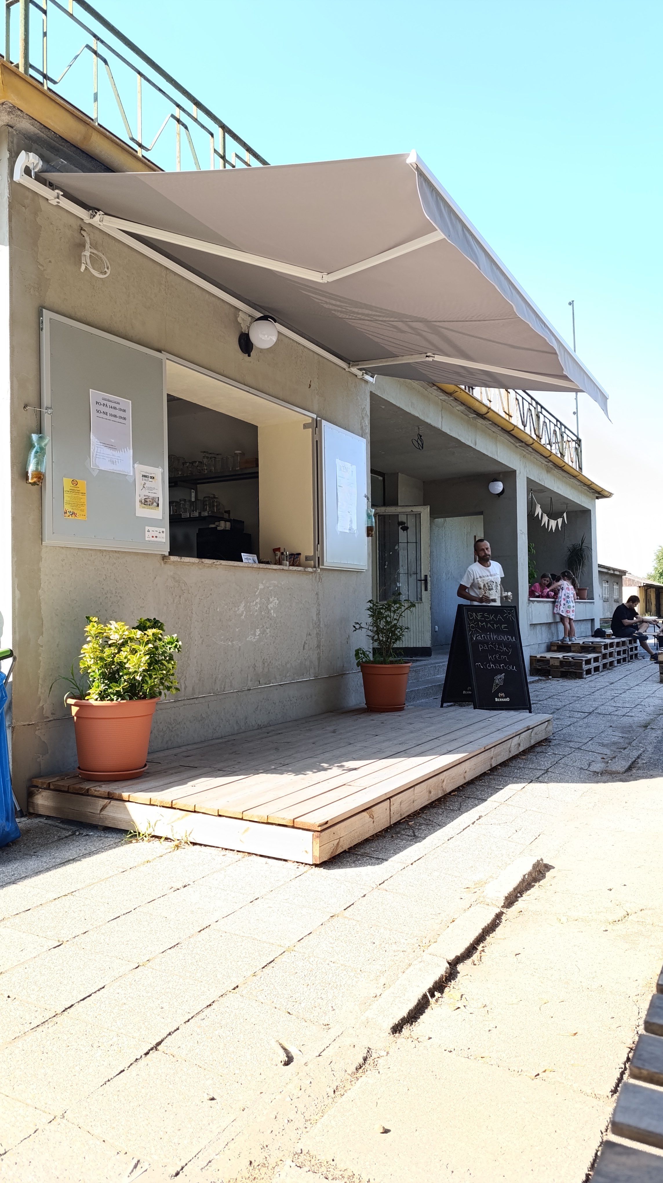 Zastávka Plácky foto 3