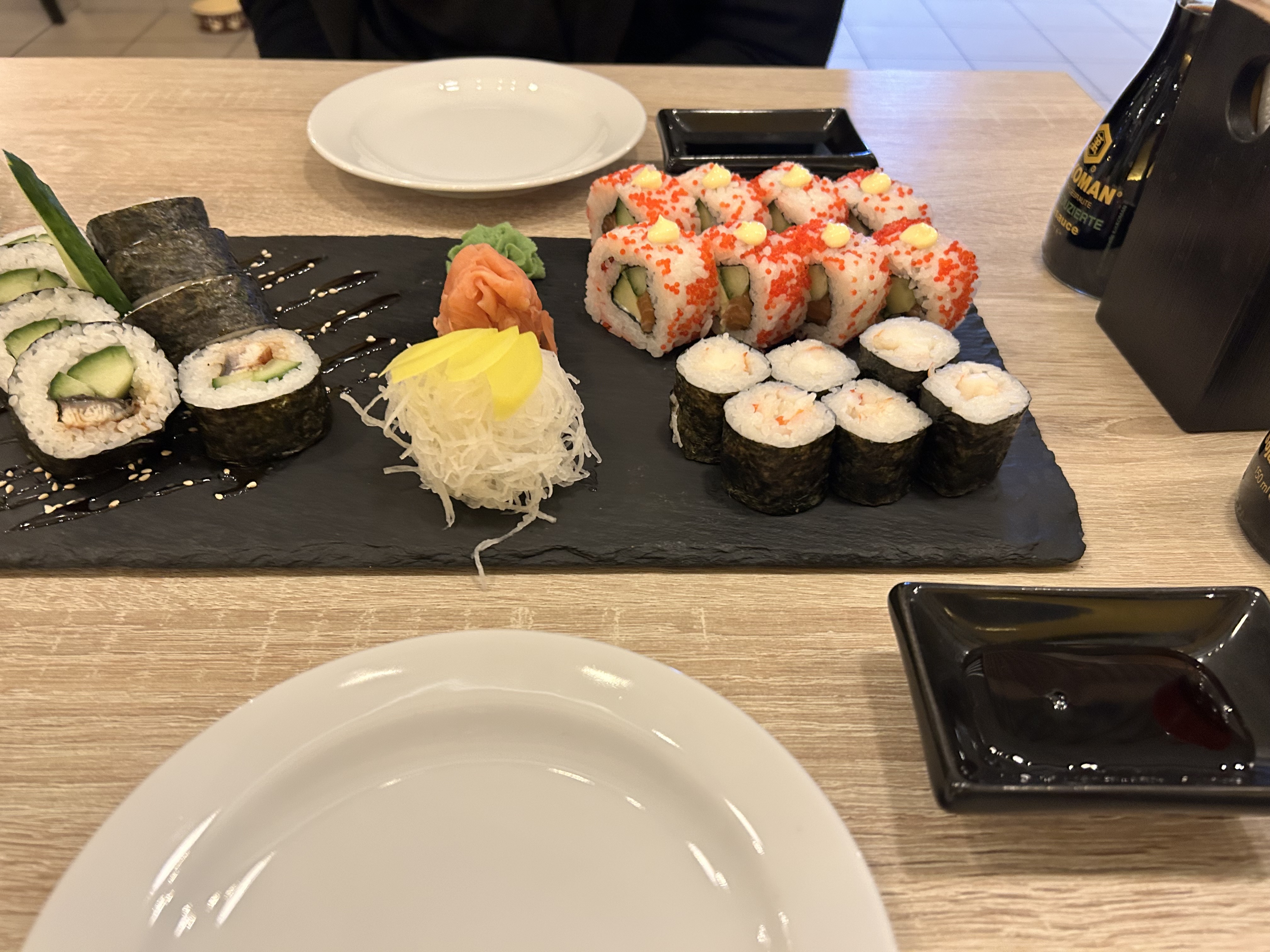 Sushi BISTRO & caffé Kbely foto 6