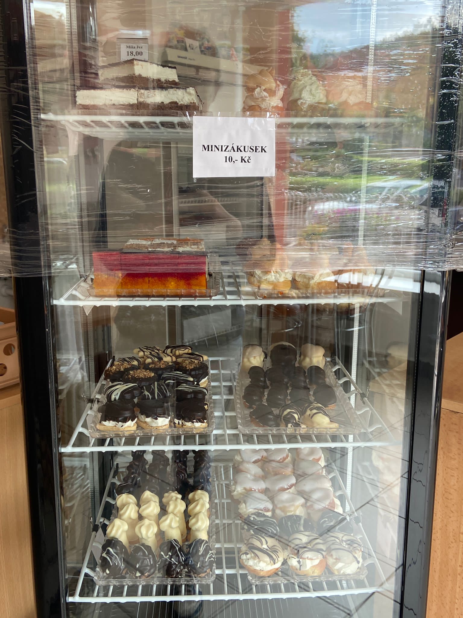 Cukrárna a pekárna nám. Míru 133 foto 3