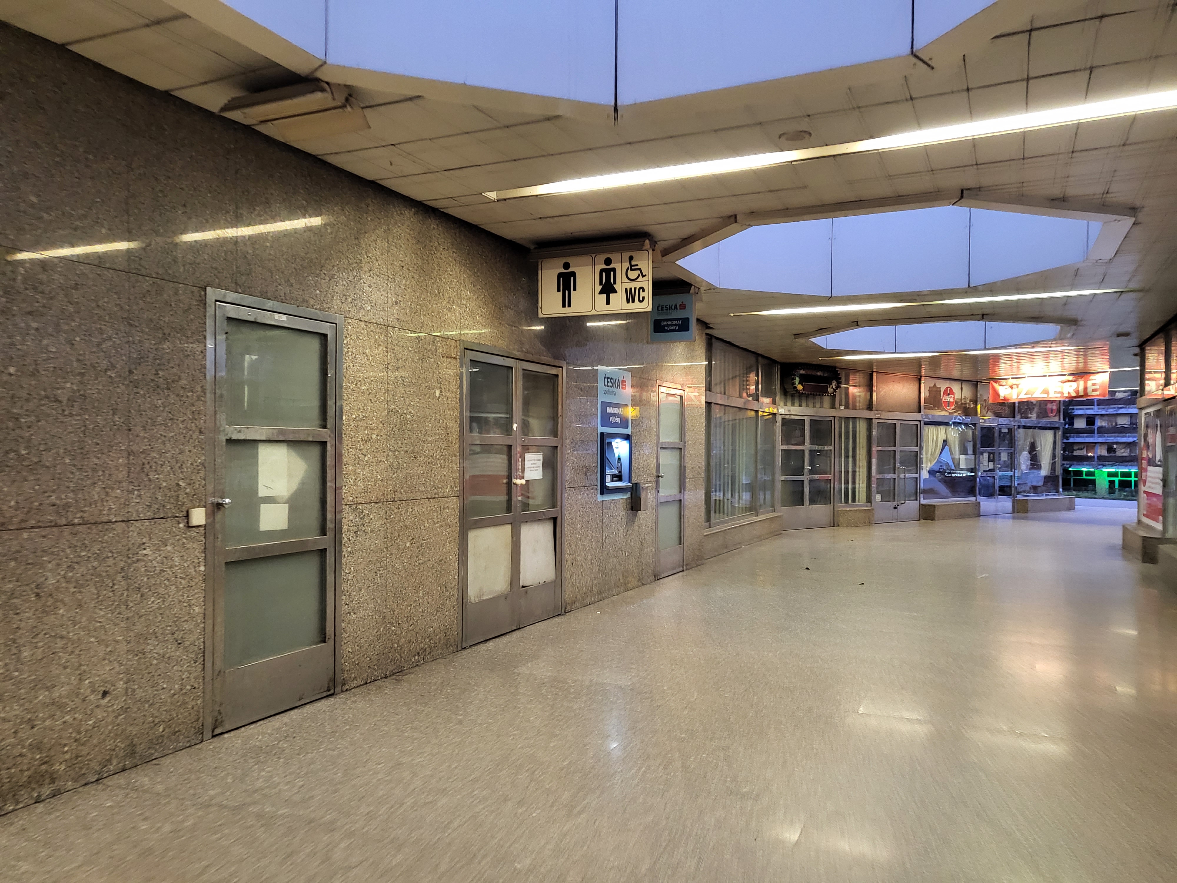 Bankomat České spořitelny foto 2