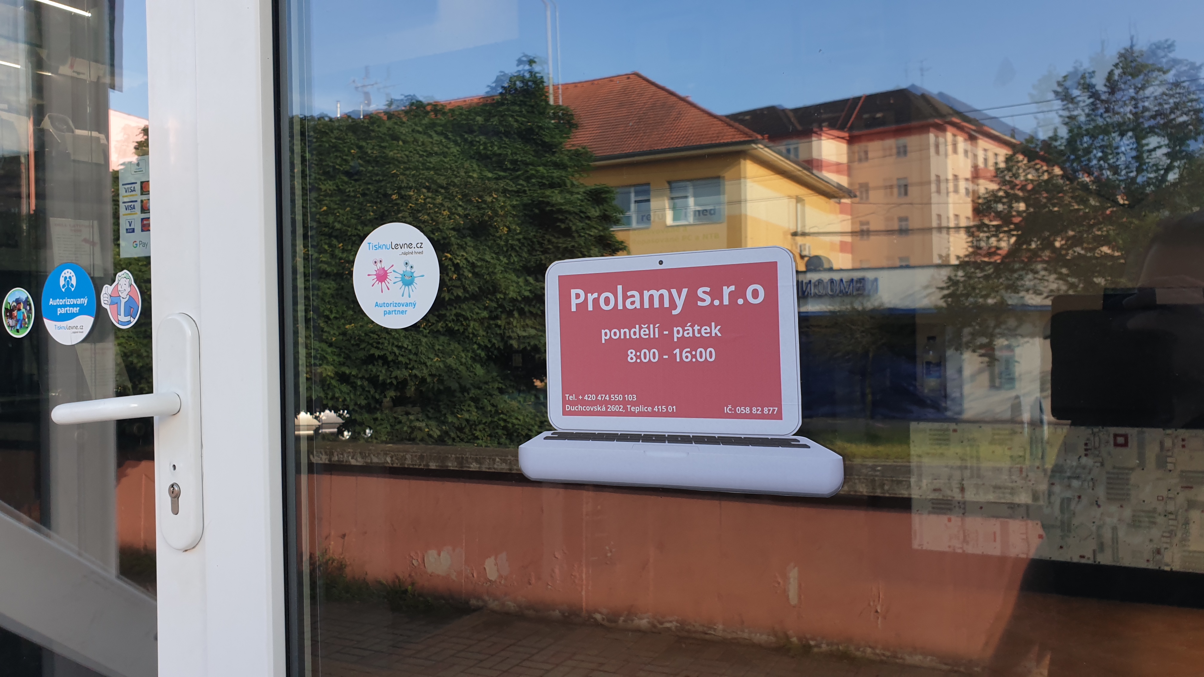 Prolamy.cz foto 2