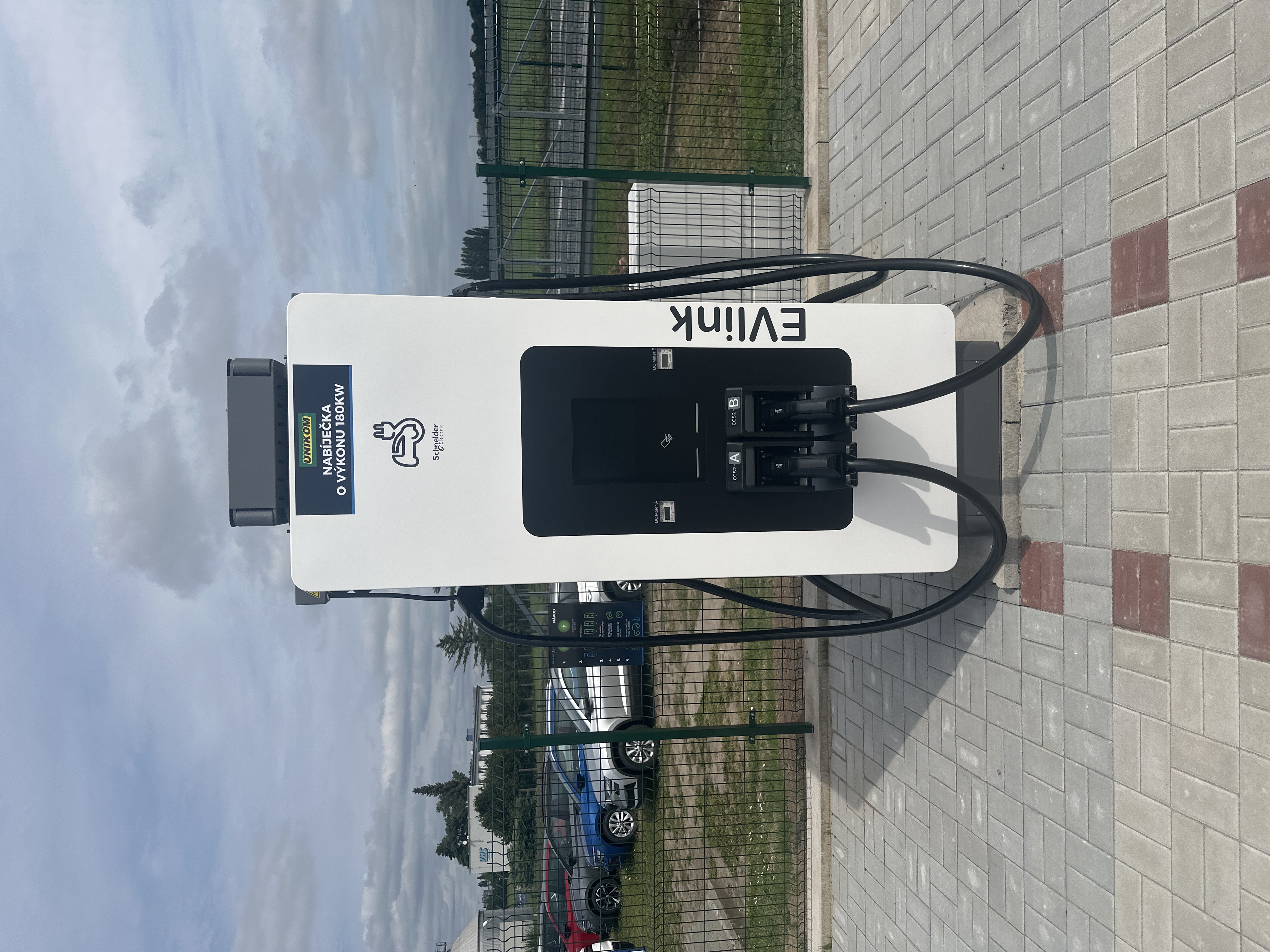 UNIKOM nabíjecí stanice 180 kW foto 3
