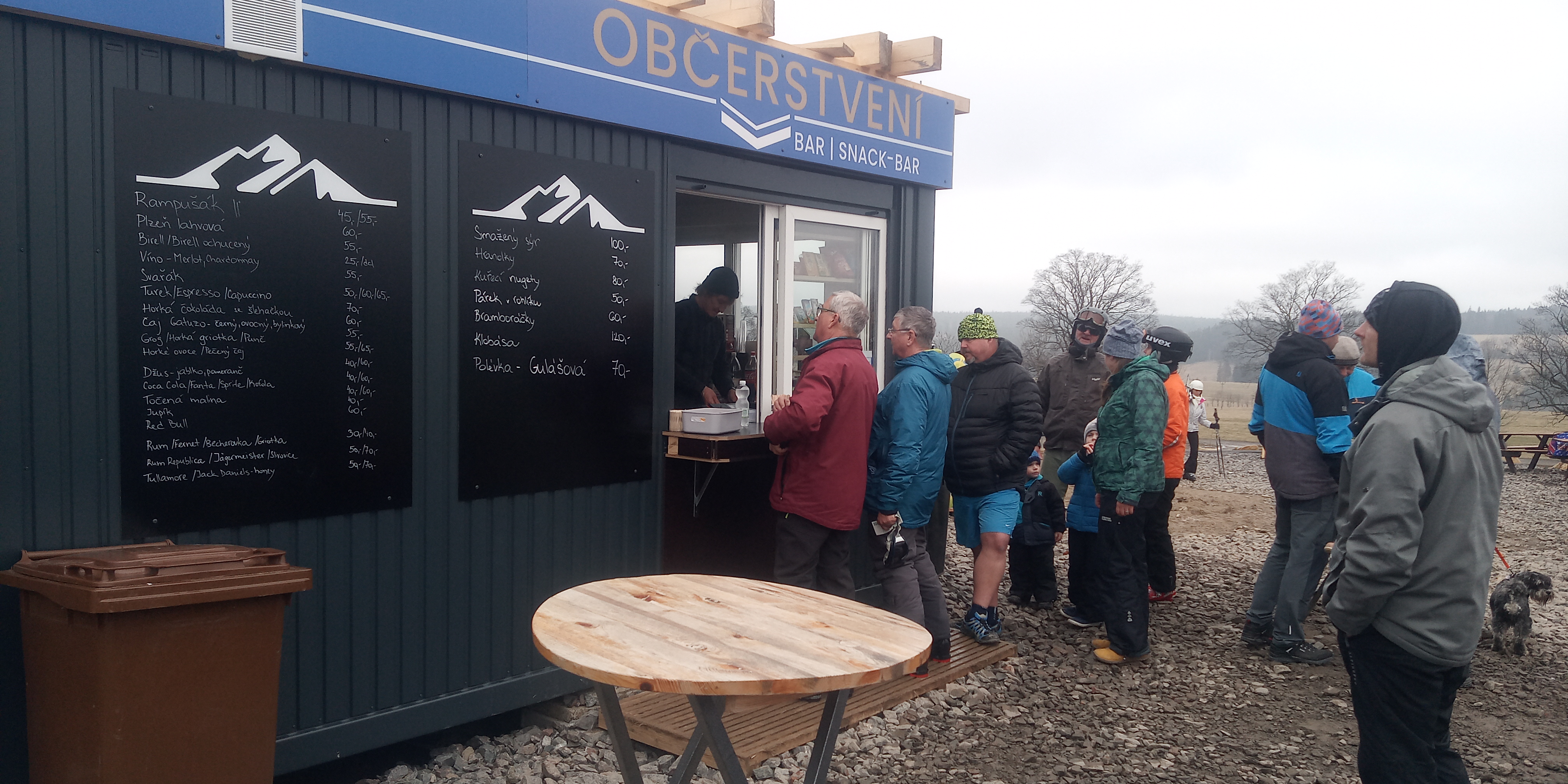 Občerstvení pod lanovkou foto 4