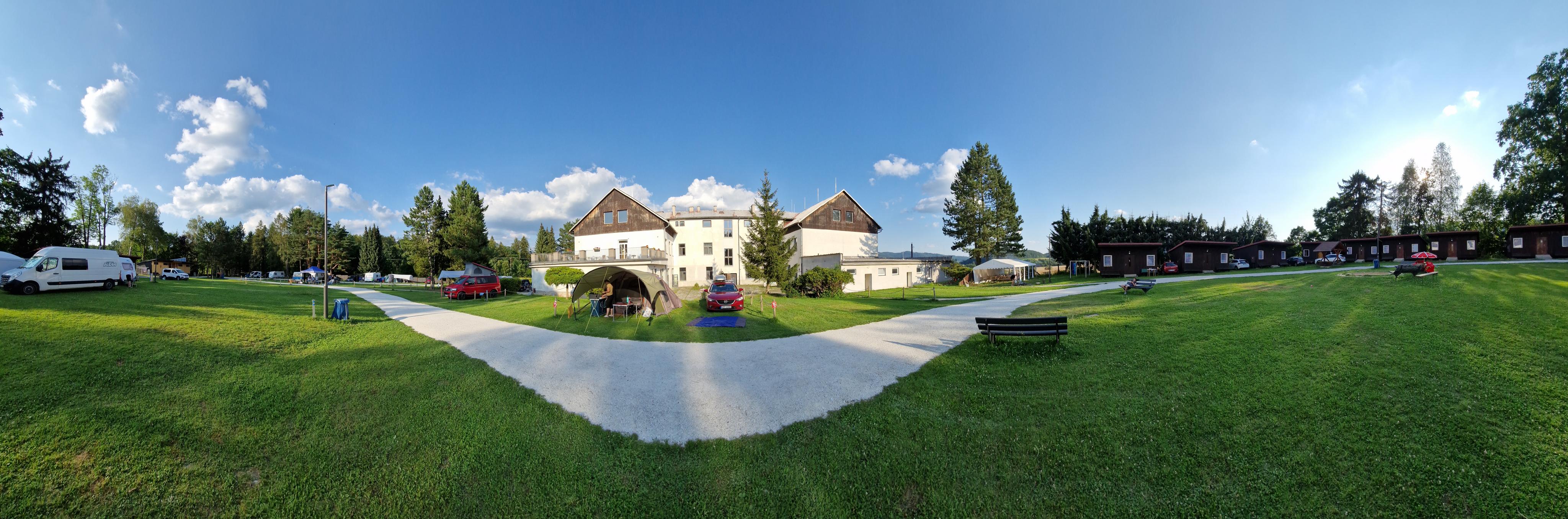 Karavan Kemp Zlosin foto 2