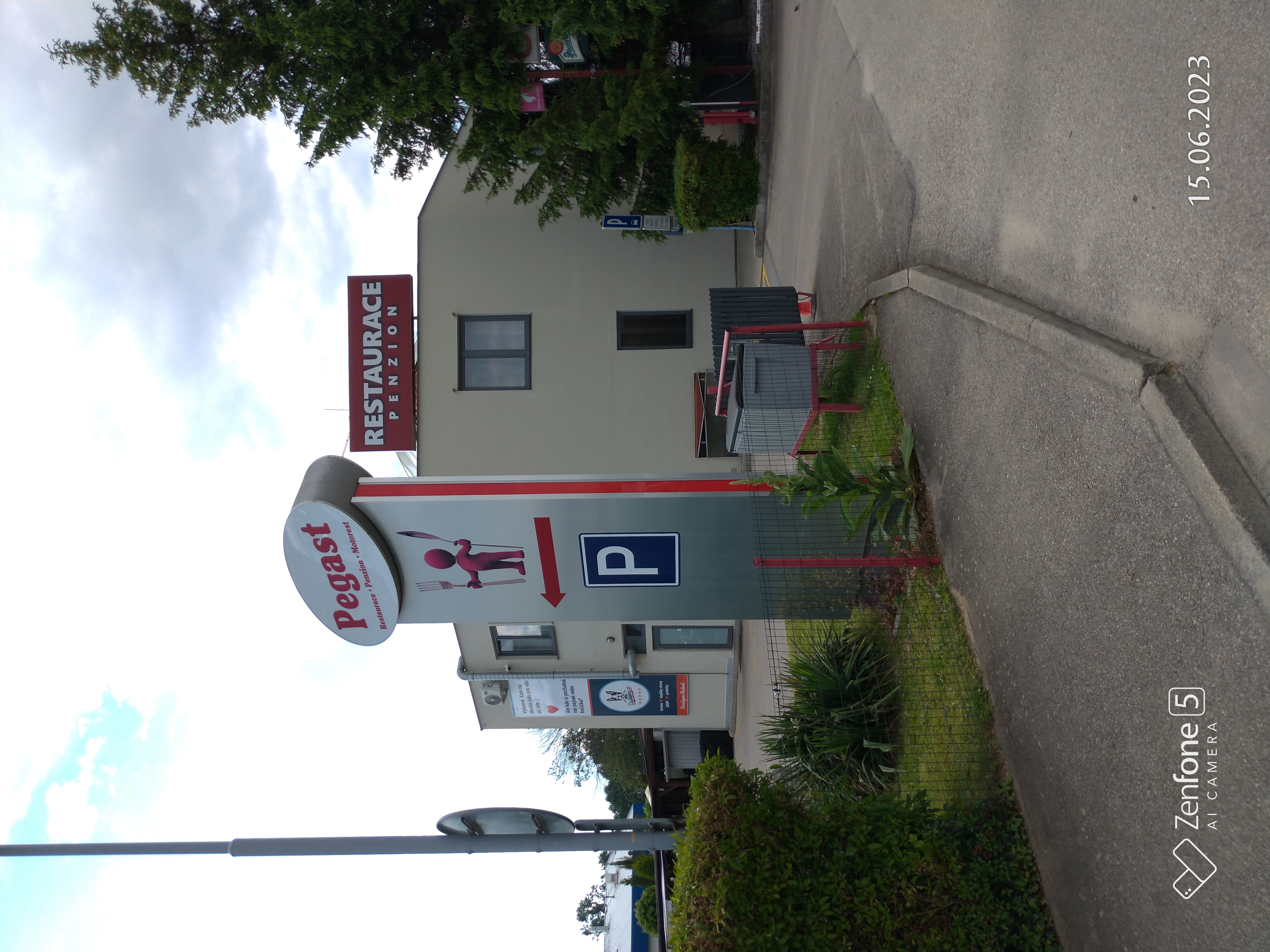 Motorest Pegast foto 6