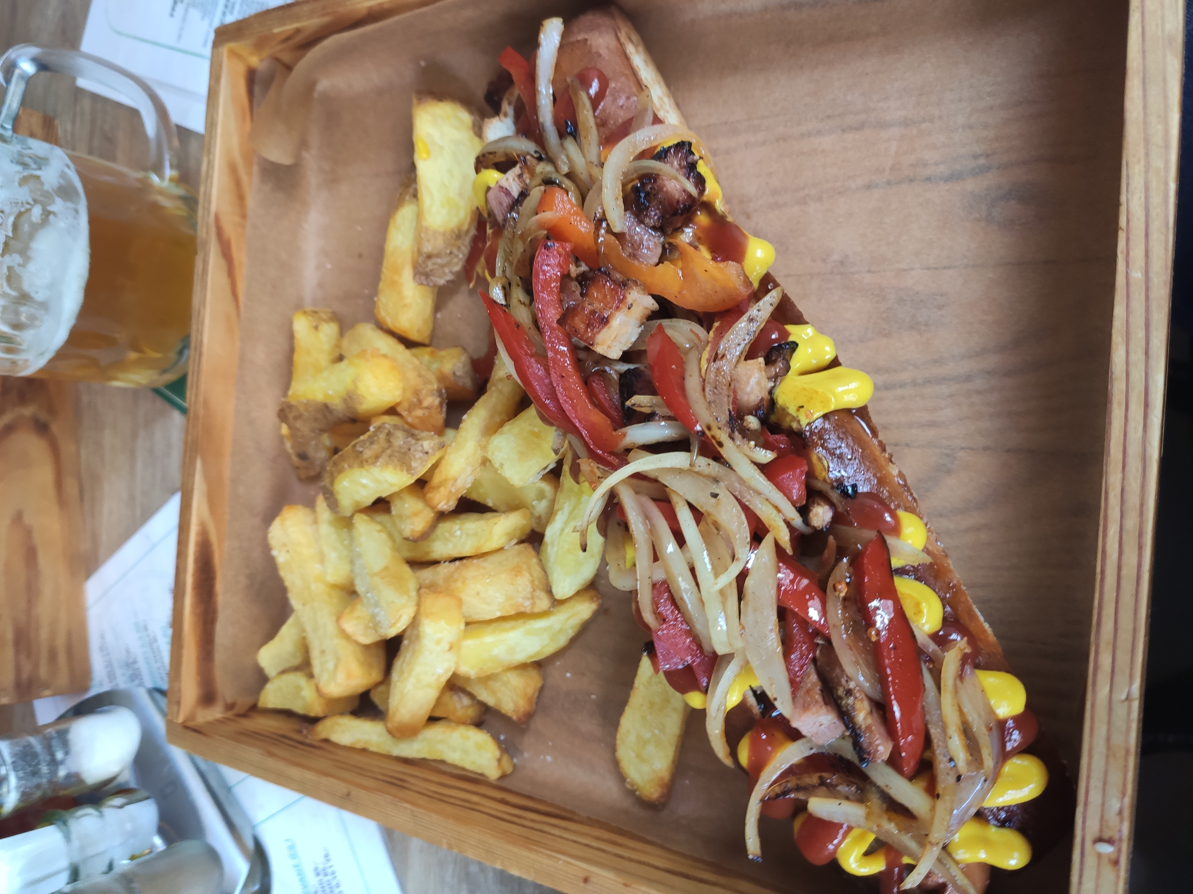 BEERS & CHEERS foto 5