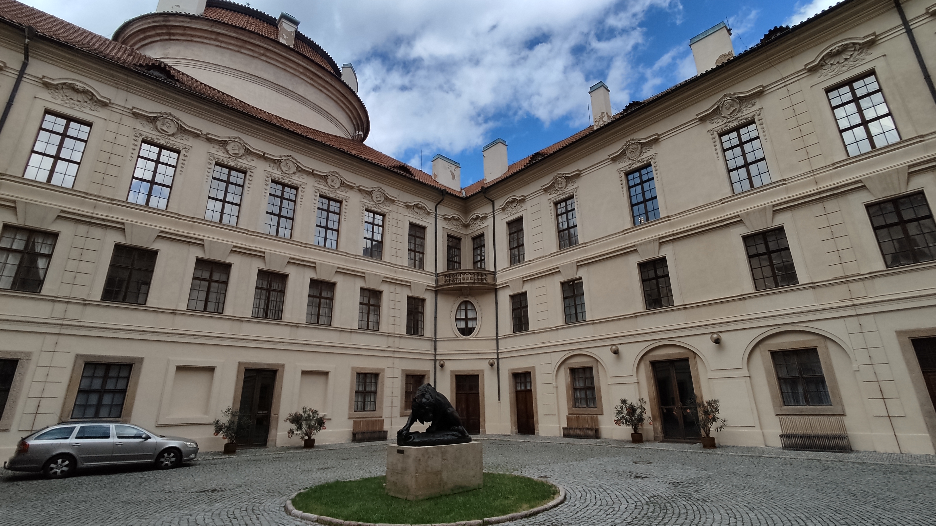 Café Šternberk - Mezi řádky foto 4