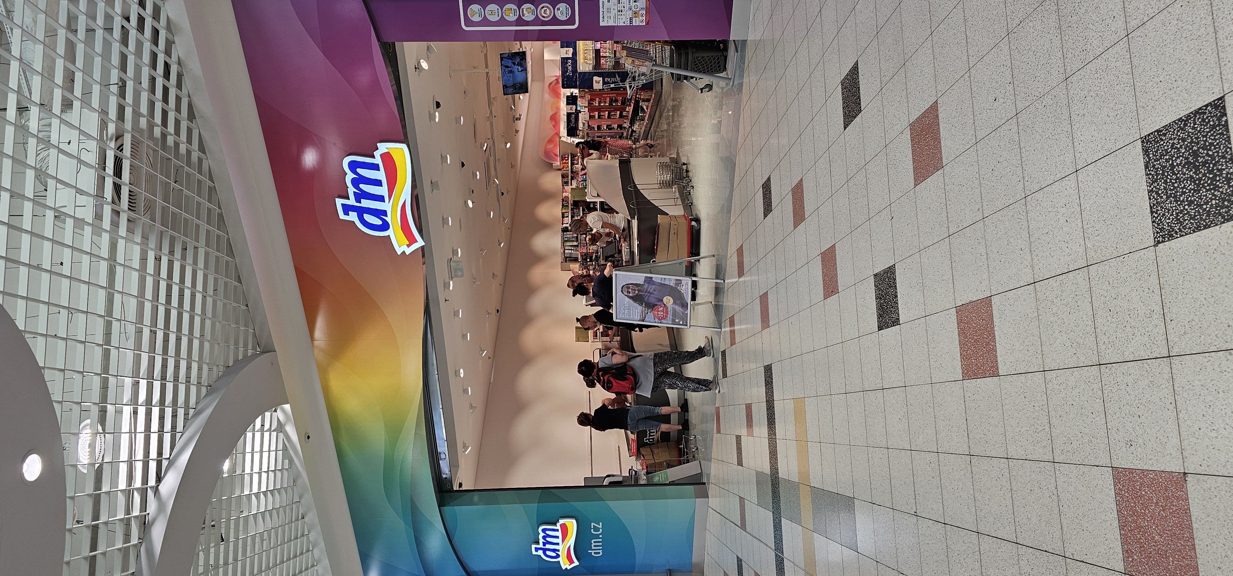 dm drogerie markt s.r.o. foto 5