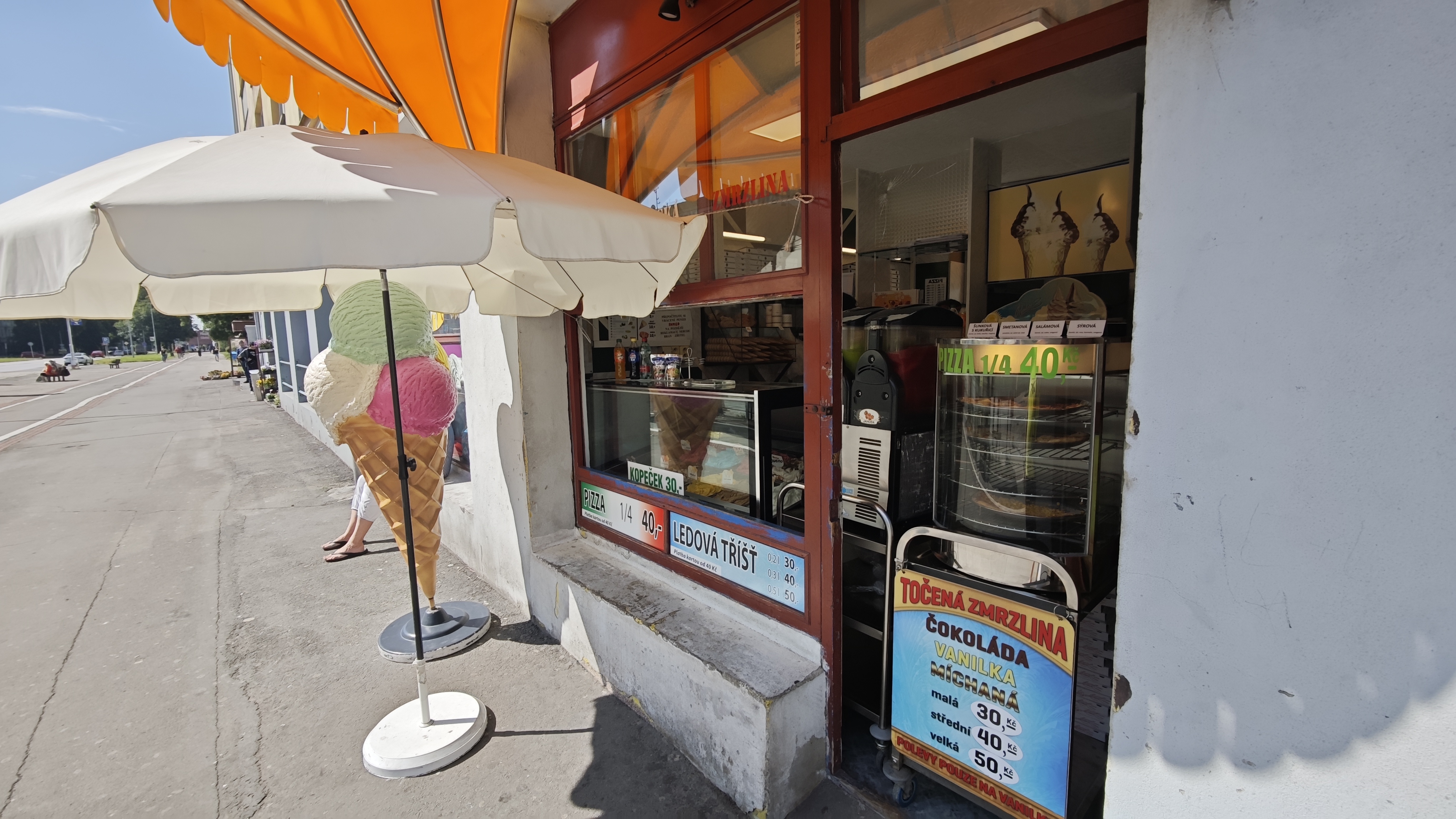 Zmrzlina & Pizza Oáza foto 4
