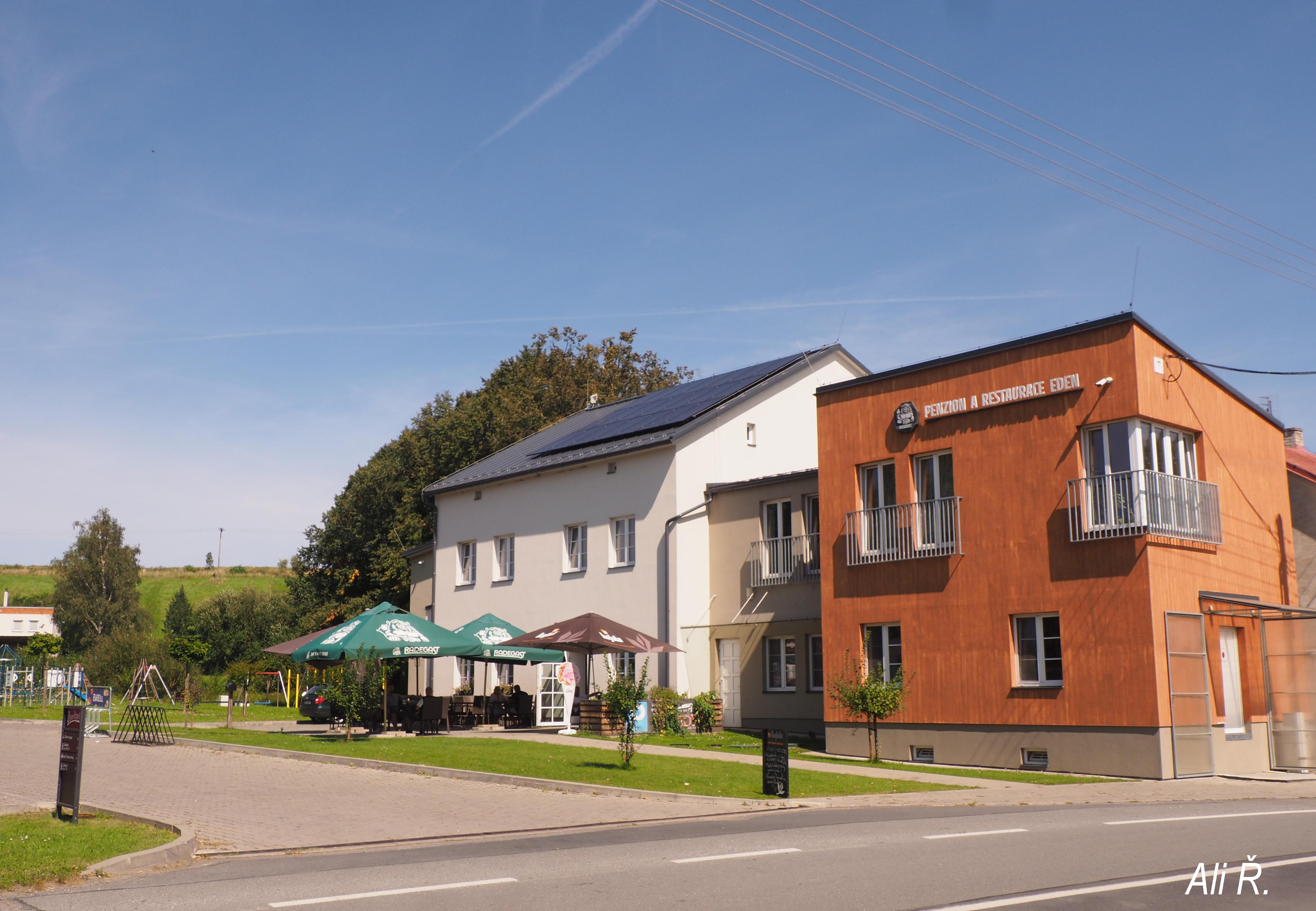 Restaurace EDEN foto 3