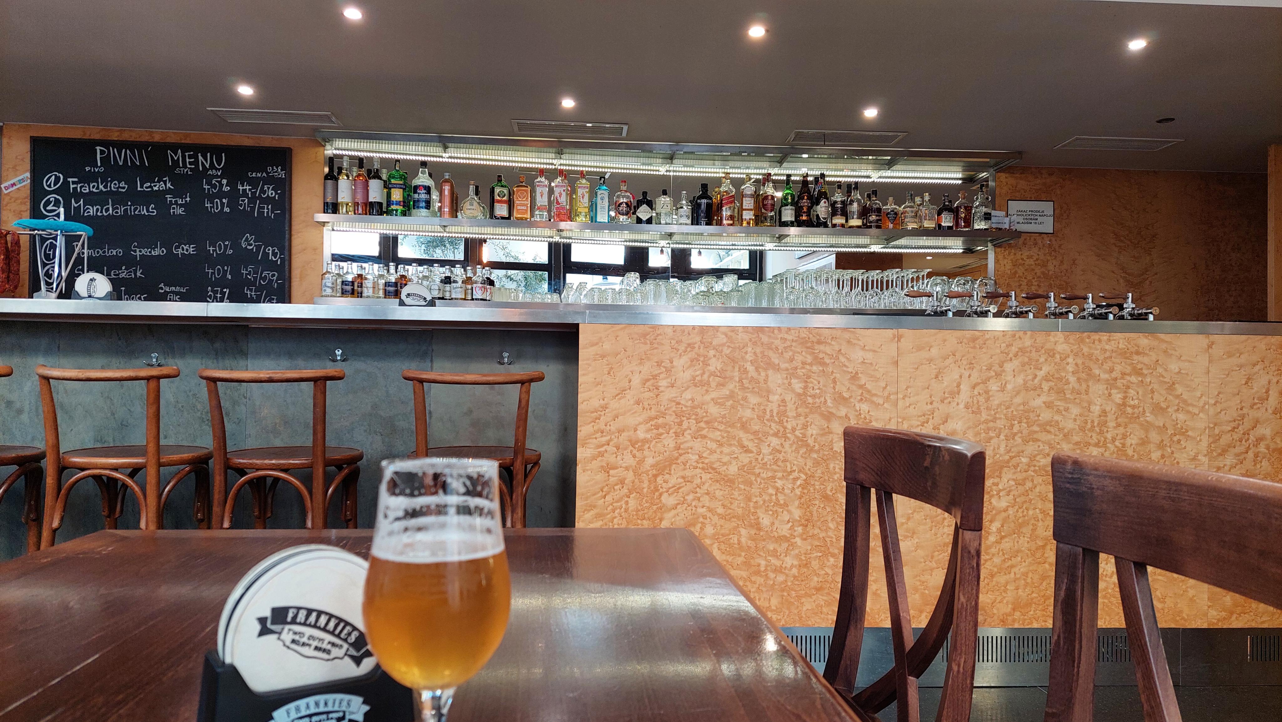 Pivnice Frankies - Chmelotéka foto 6