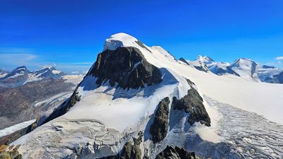 Klein Matterhorn (3883 m) (Mountain, summit) • Mapy.com