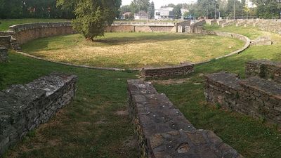 AQUINCUM アクインクム　ハンガリー Aquincum civil amphitheatre (Ruin) • Mapy.com