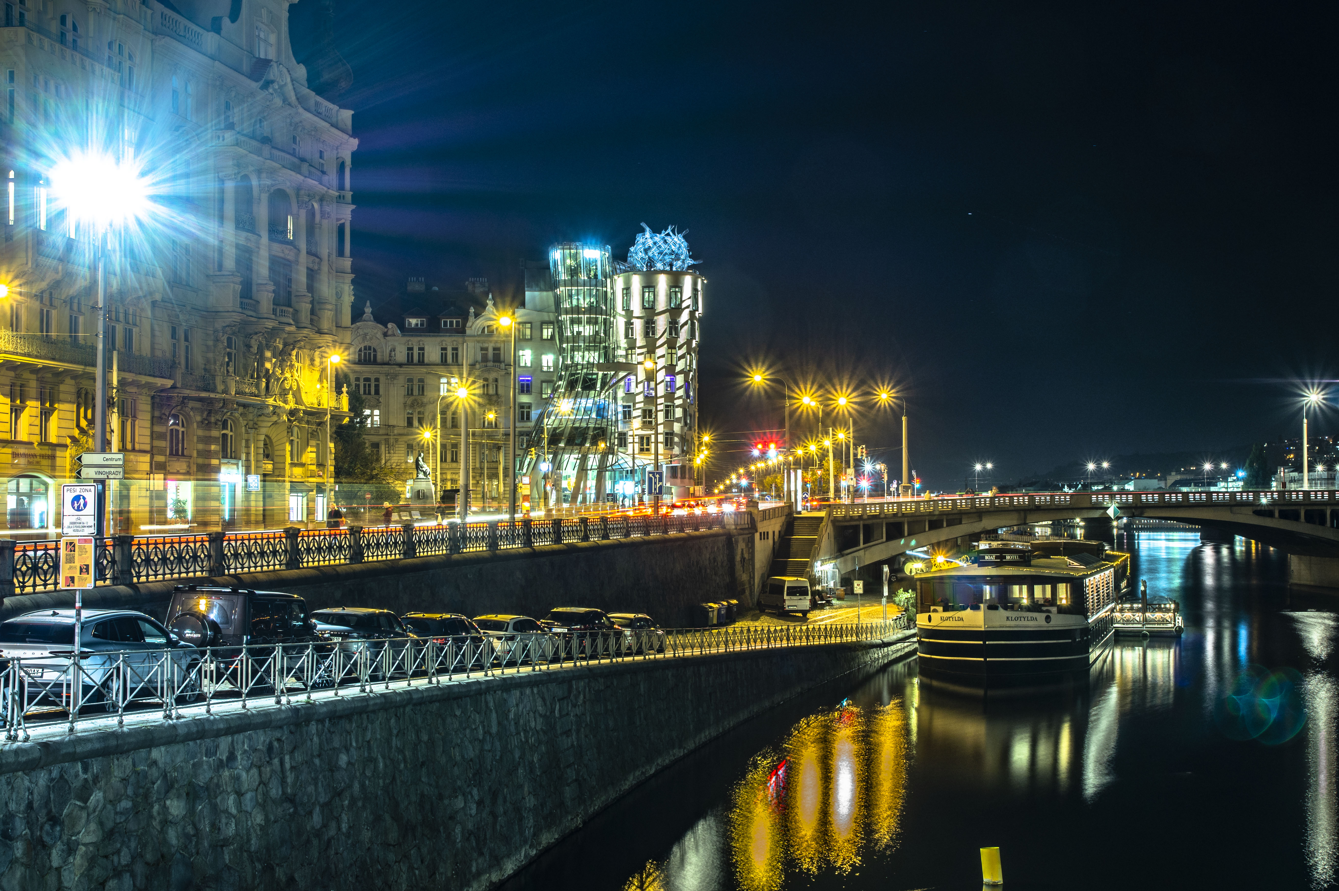 Galerie Tančící dům foto 6
