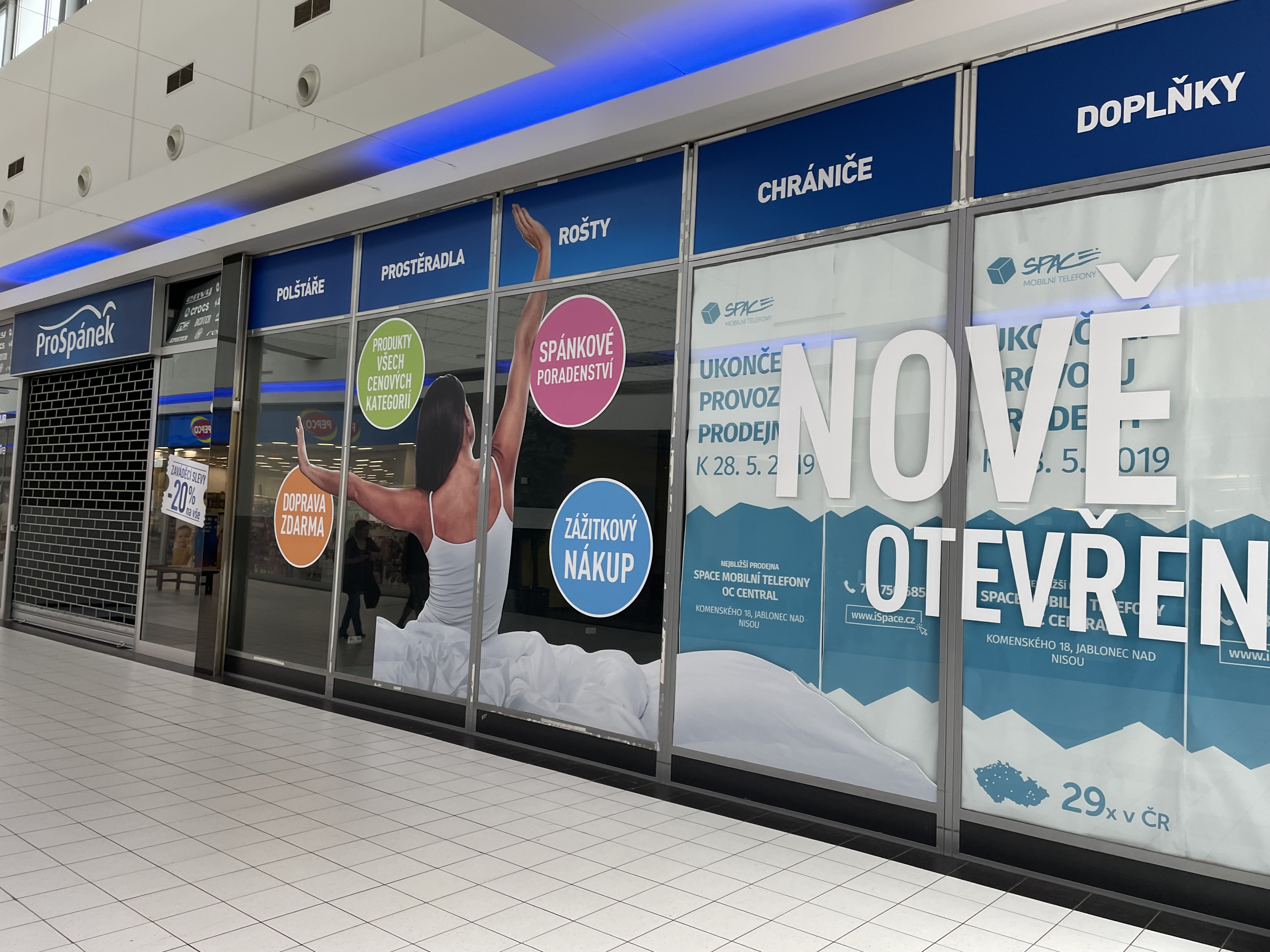 Obchodní centrum Rýnovka foto 6