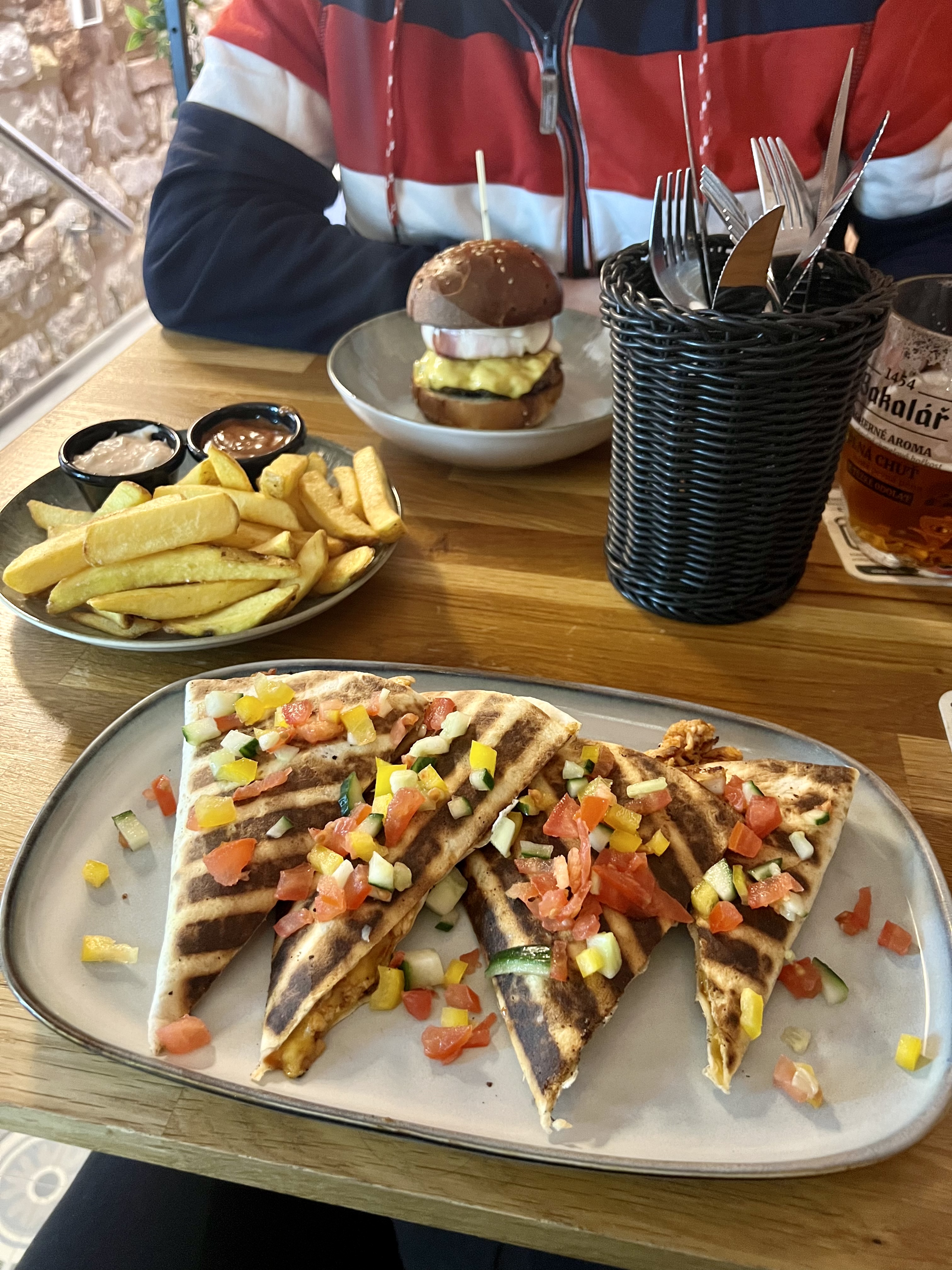 Ella's burger foto 4