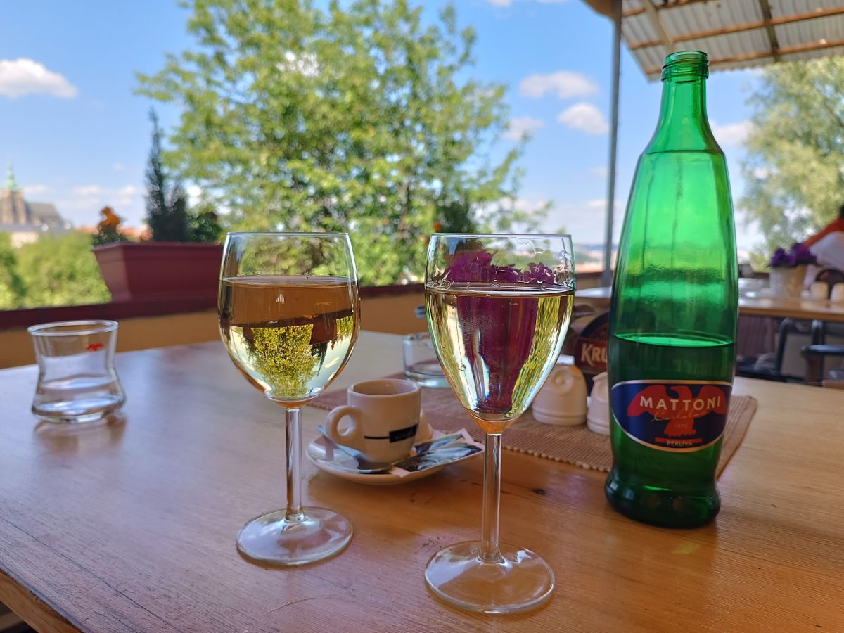 Občerstvení u restaurace Petřínské terasy foto 5