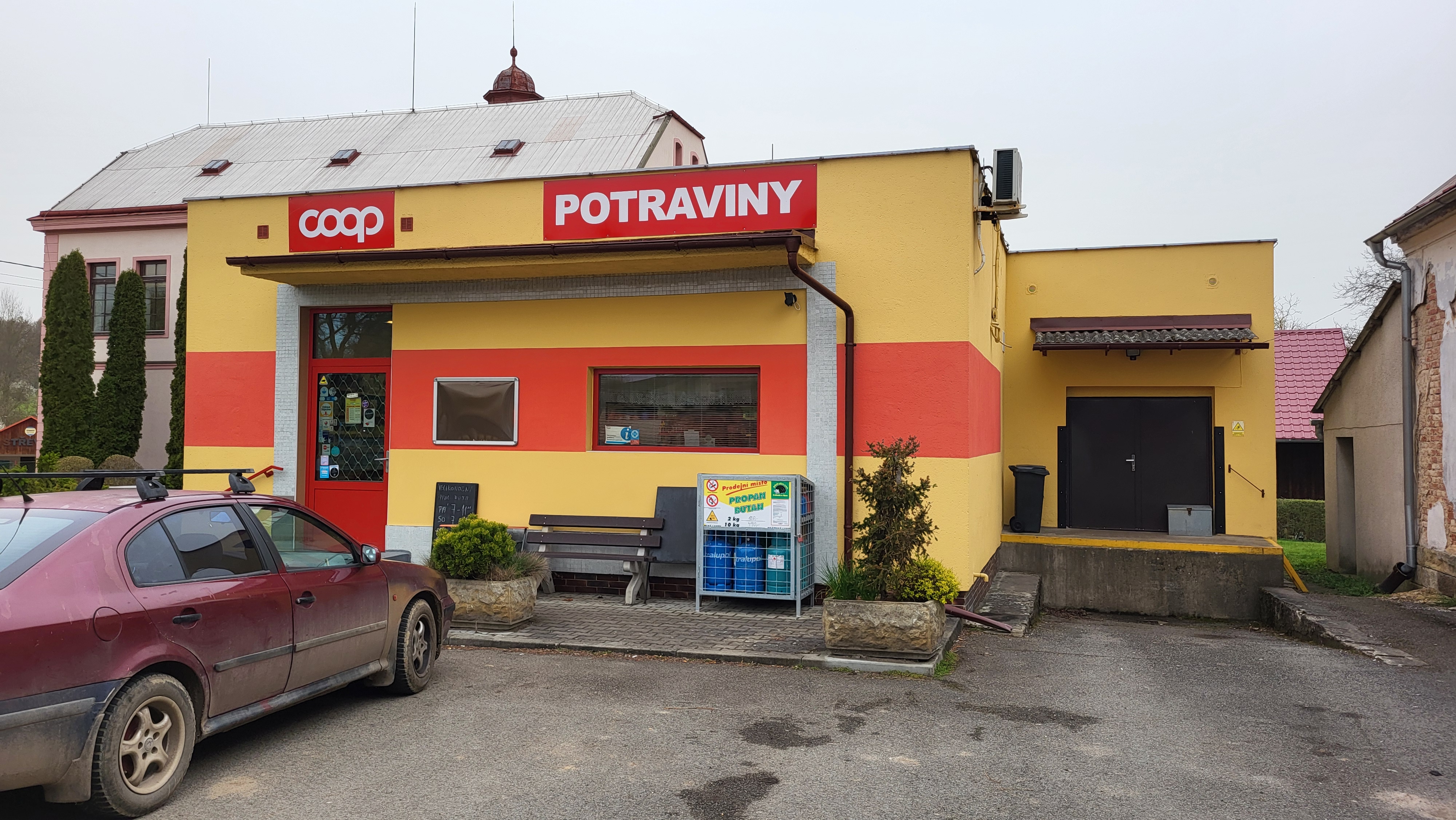 Jednota, spotřební družstvo Nová Paka - COOP foto 3