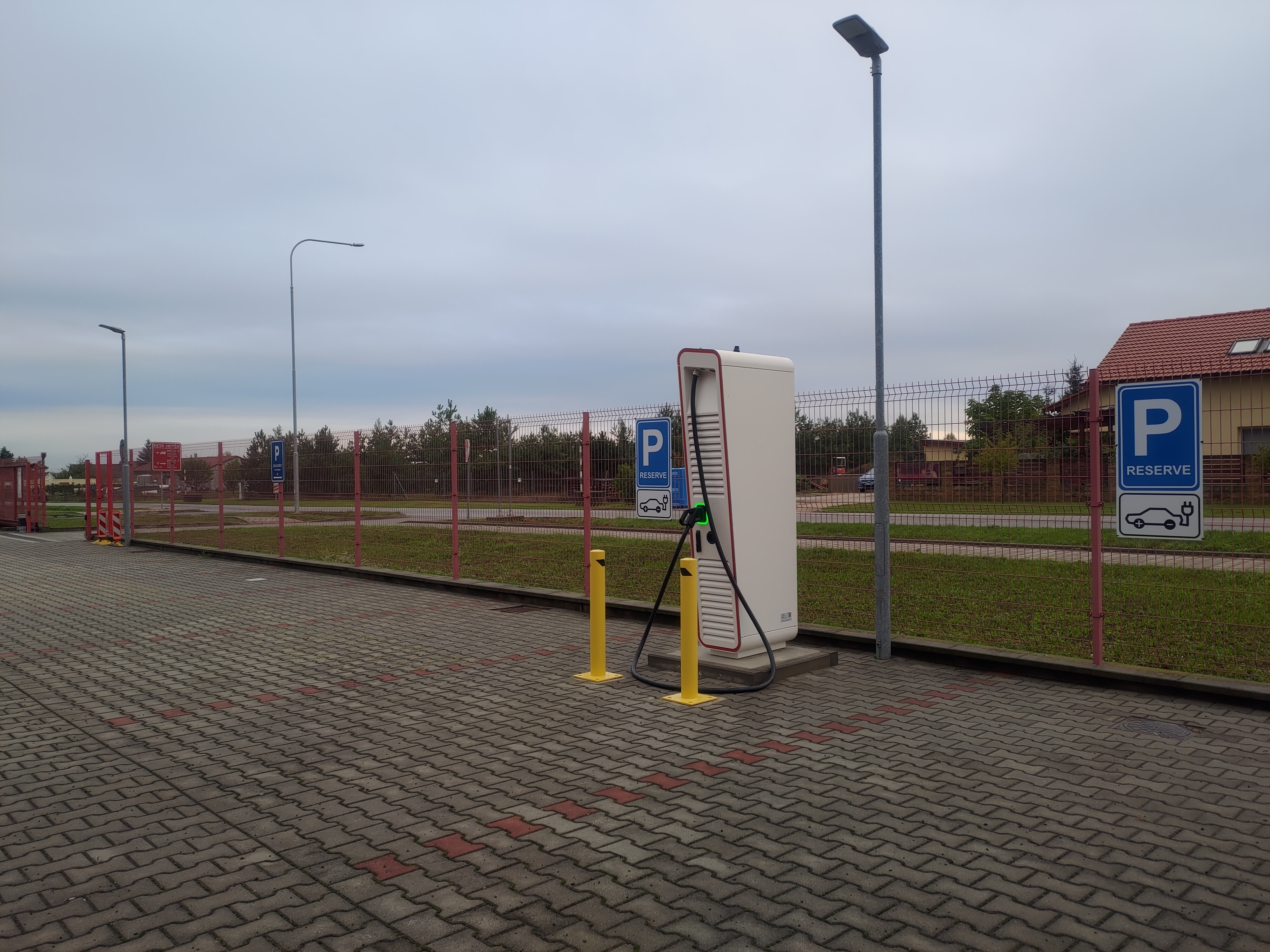 GUMEX, spol. s r.o. - Nabíjecí stanice pro elektromobily foto 4