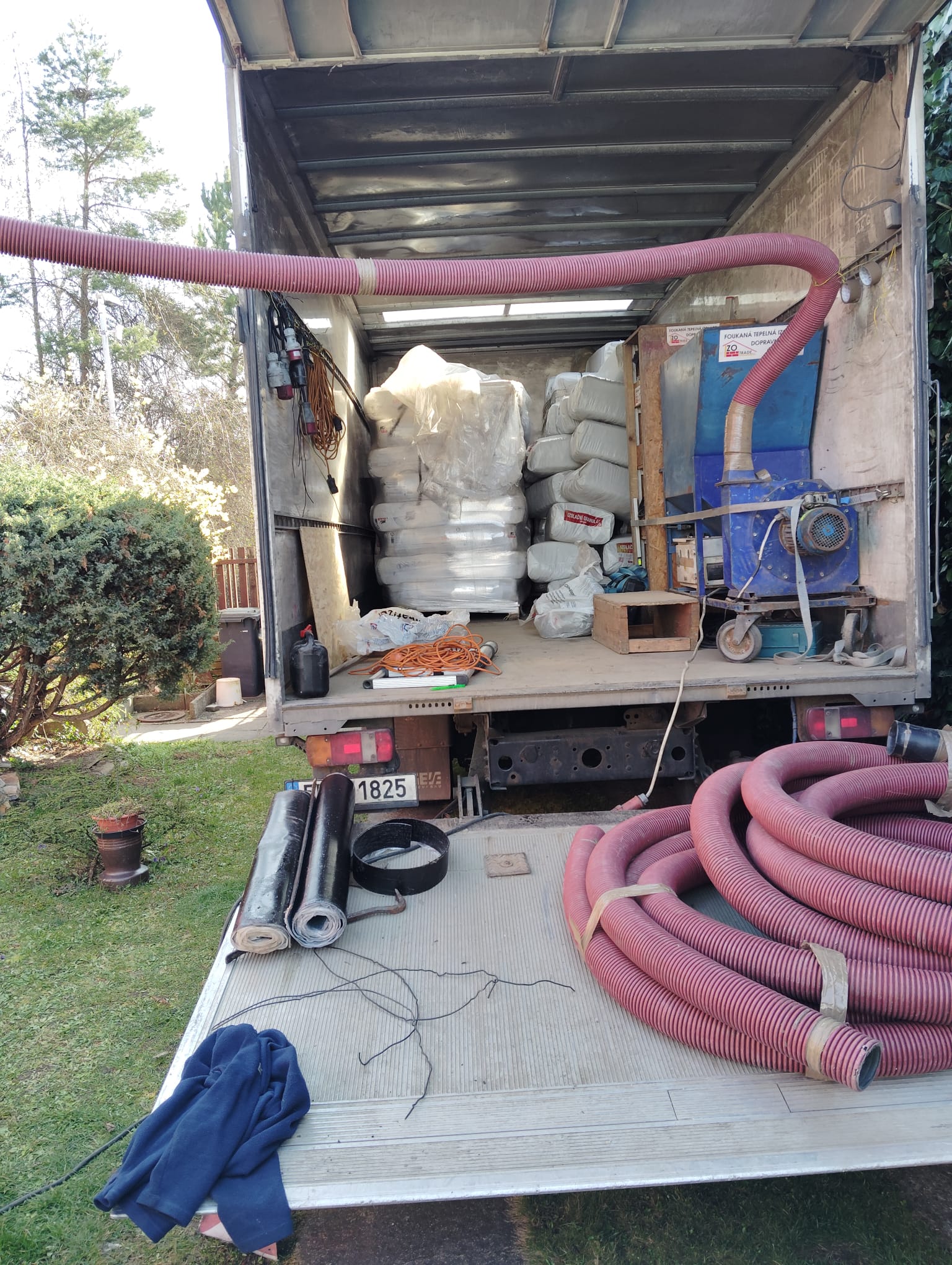 IZOTRADE - FOUKANÁ IZOLACE foto 4