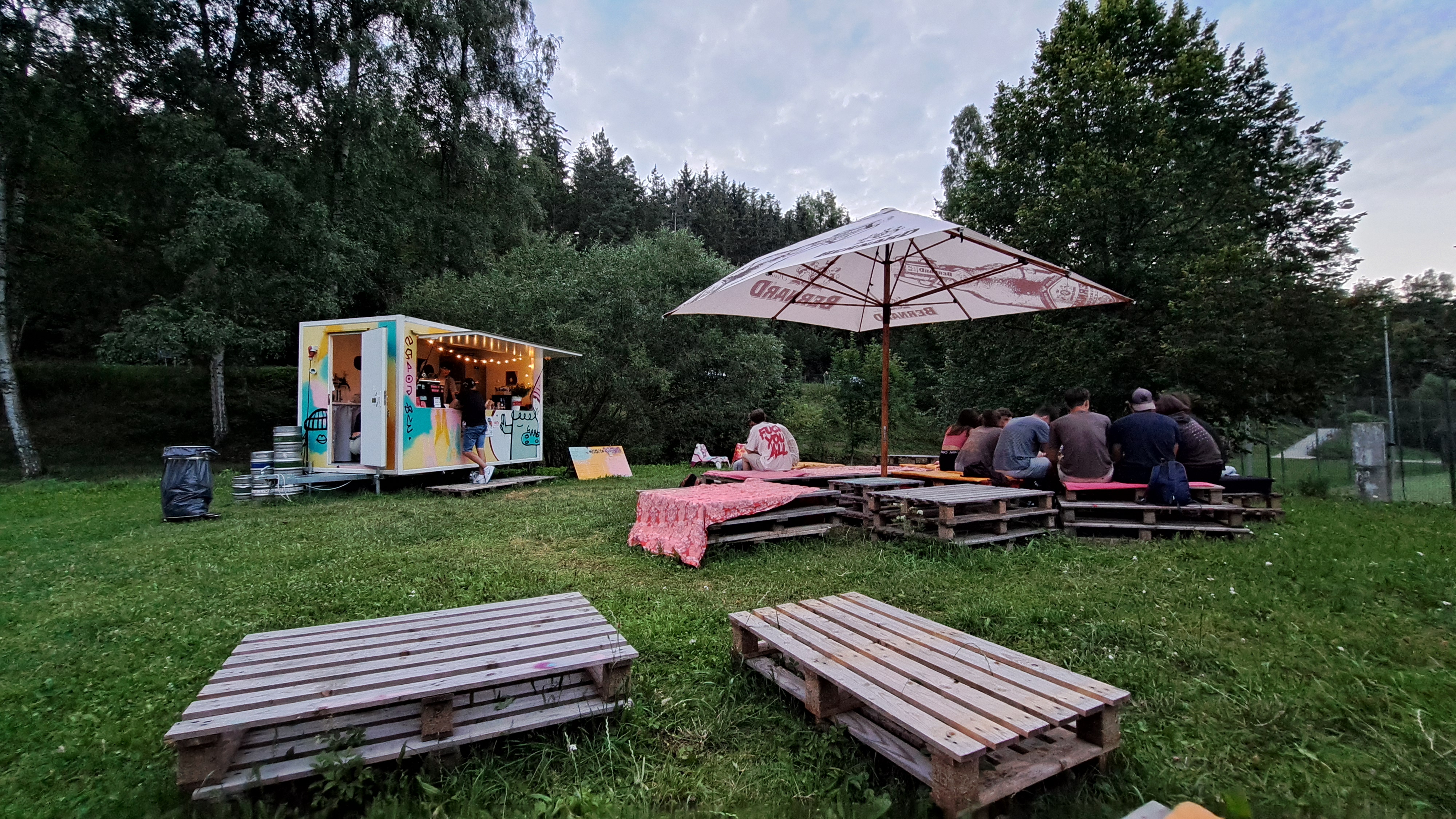 Sportovní areál koupaliště Sebranice foto 2