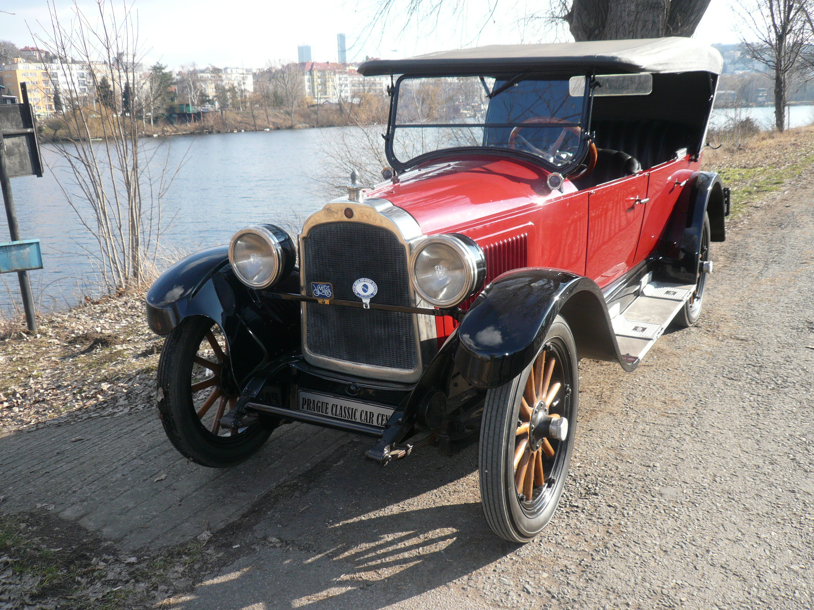 ÚAMK - KLUB HISTORICKÝCH VOZIDEL PRAHA foto 3