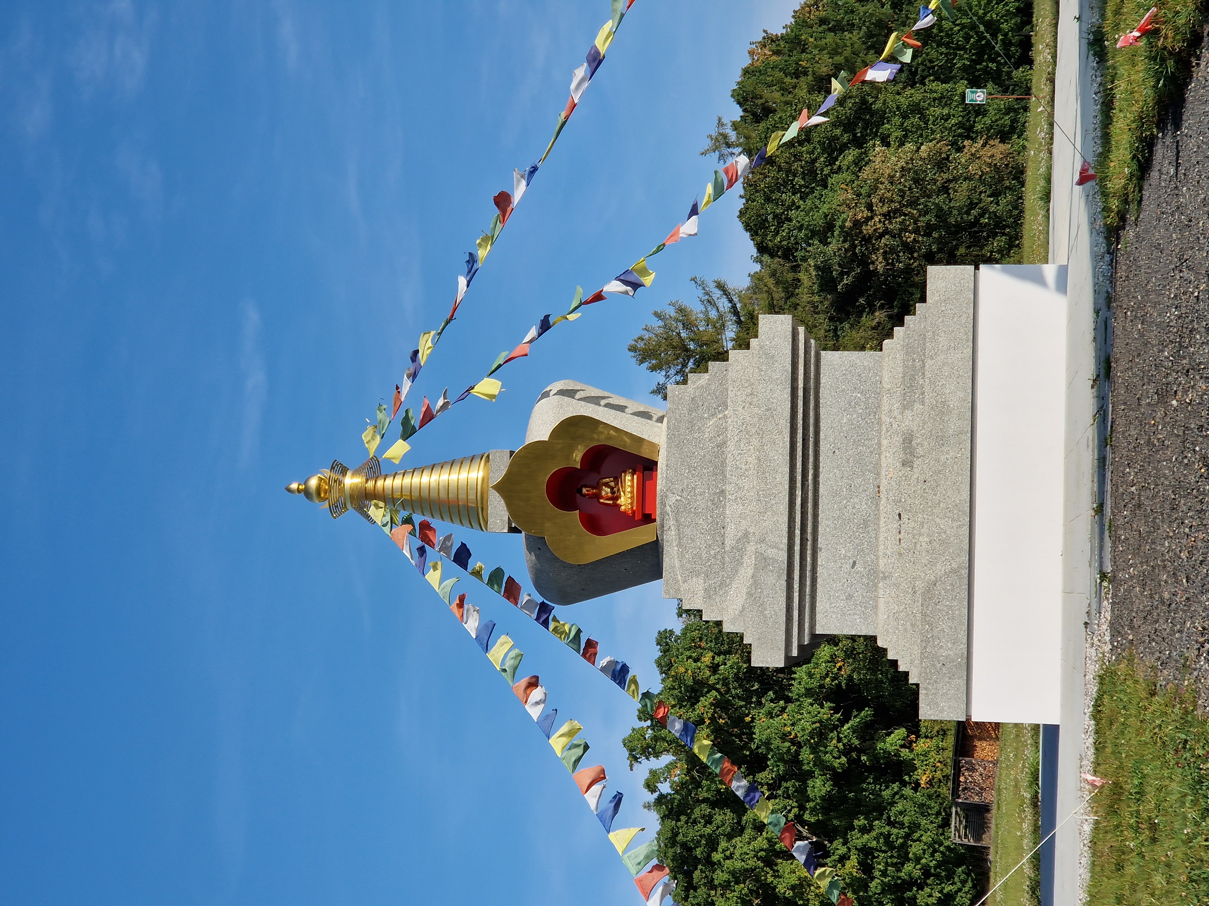 Buddhismus Diamantové cesty linie Karma Kagjü foto 1