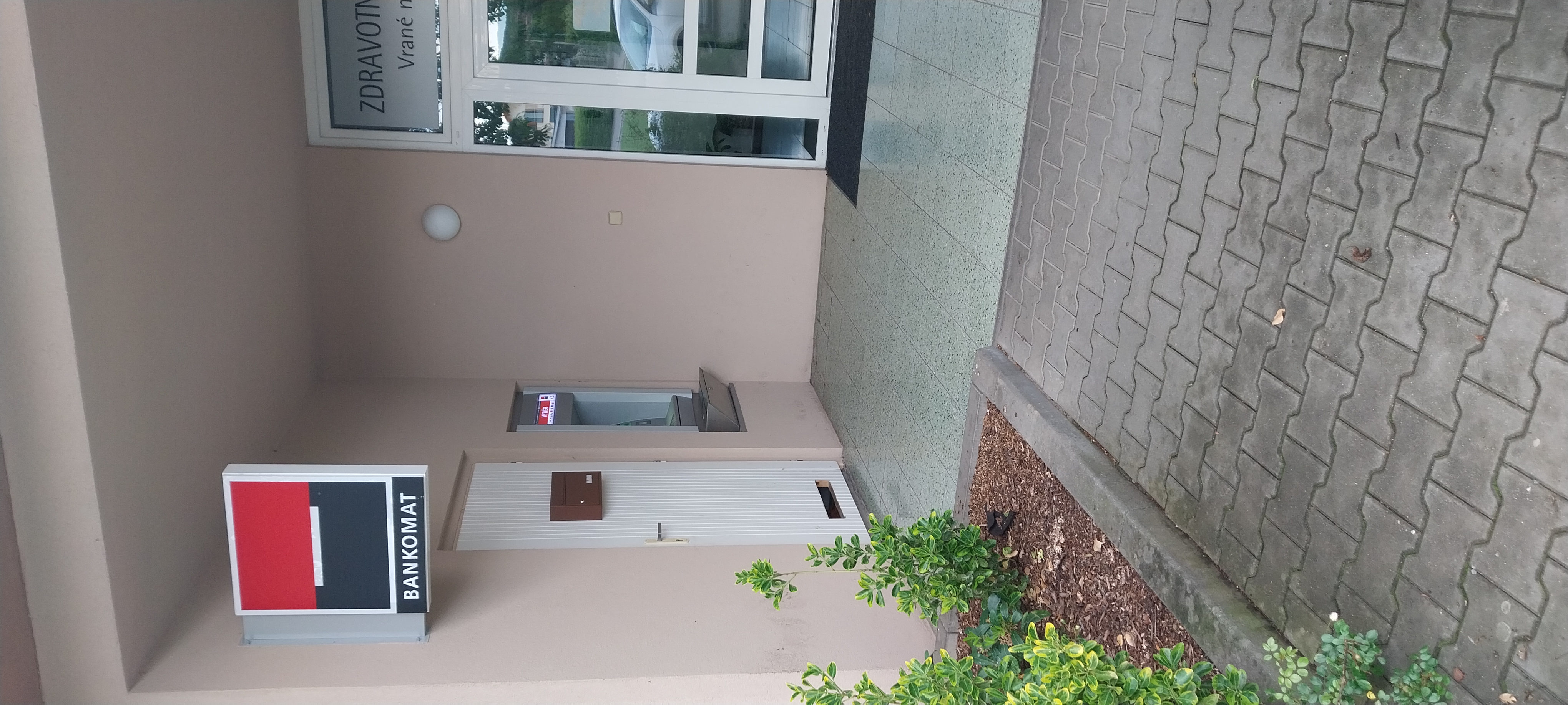 Bankomat Komerční banky foto 2