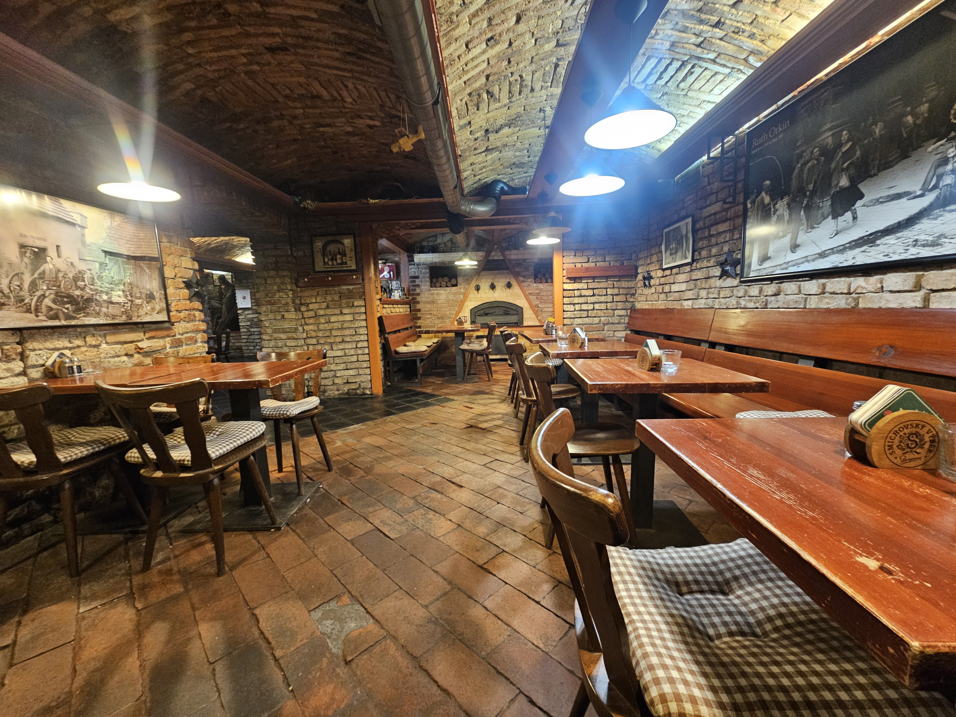 Restaurace Sklep u Fešáka foto 2
