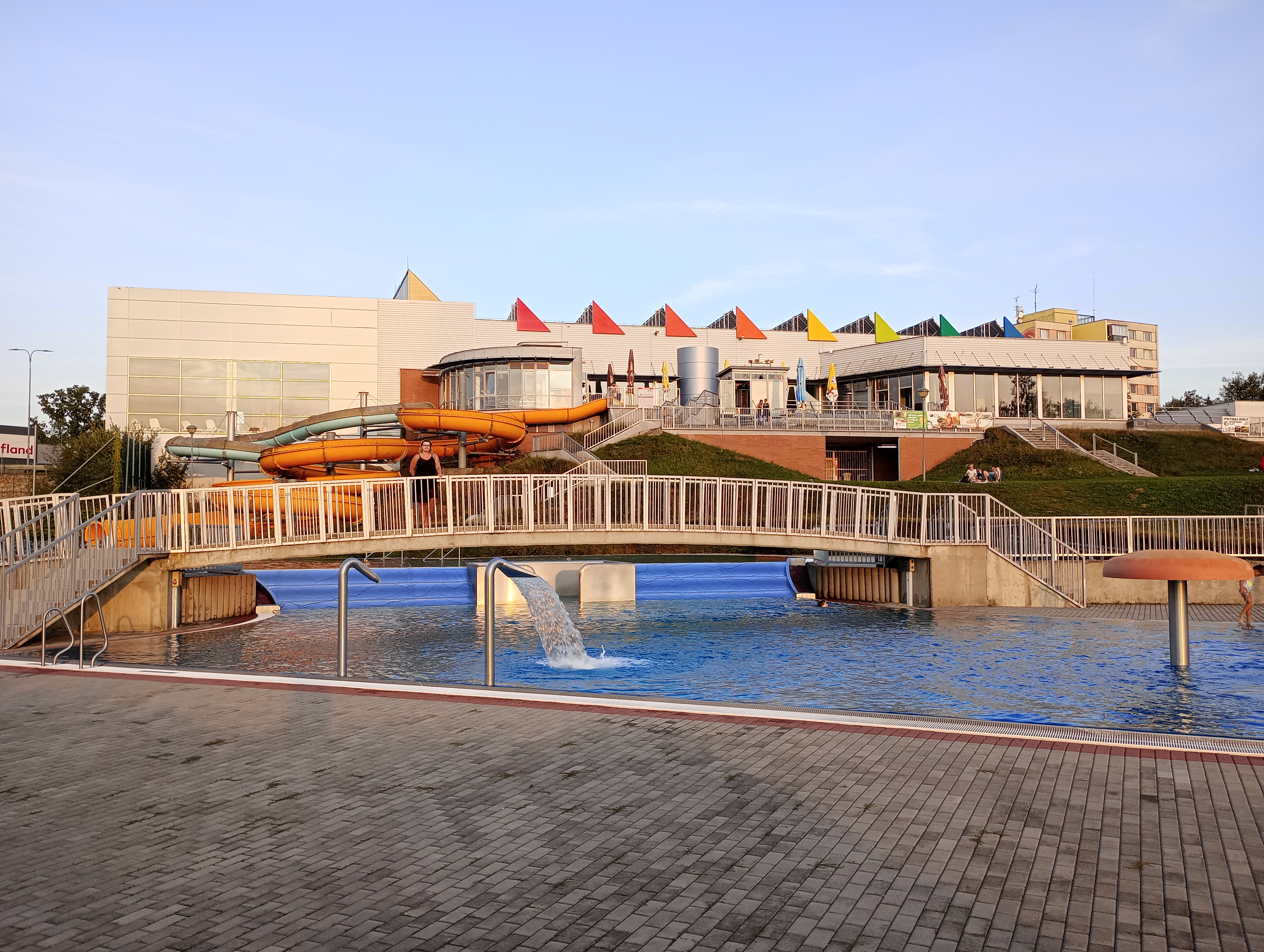 Plavecký bazén a venkovní aquapark - Služby města Jindřichův Hradec foto 5