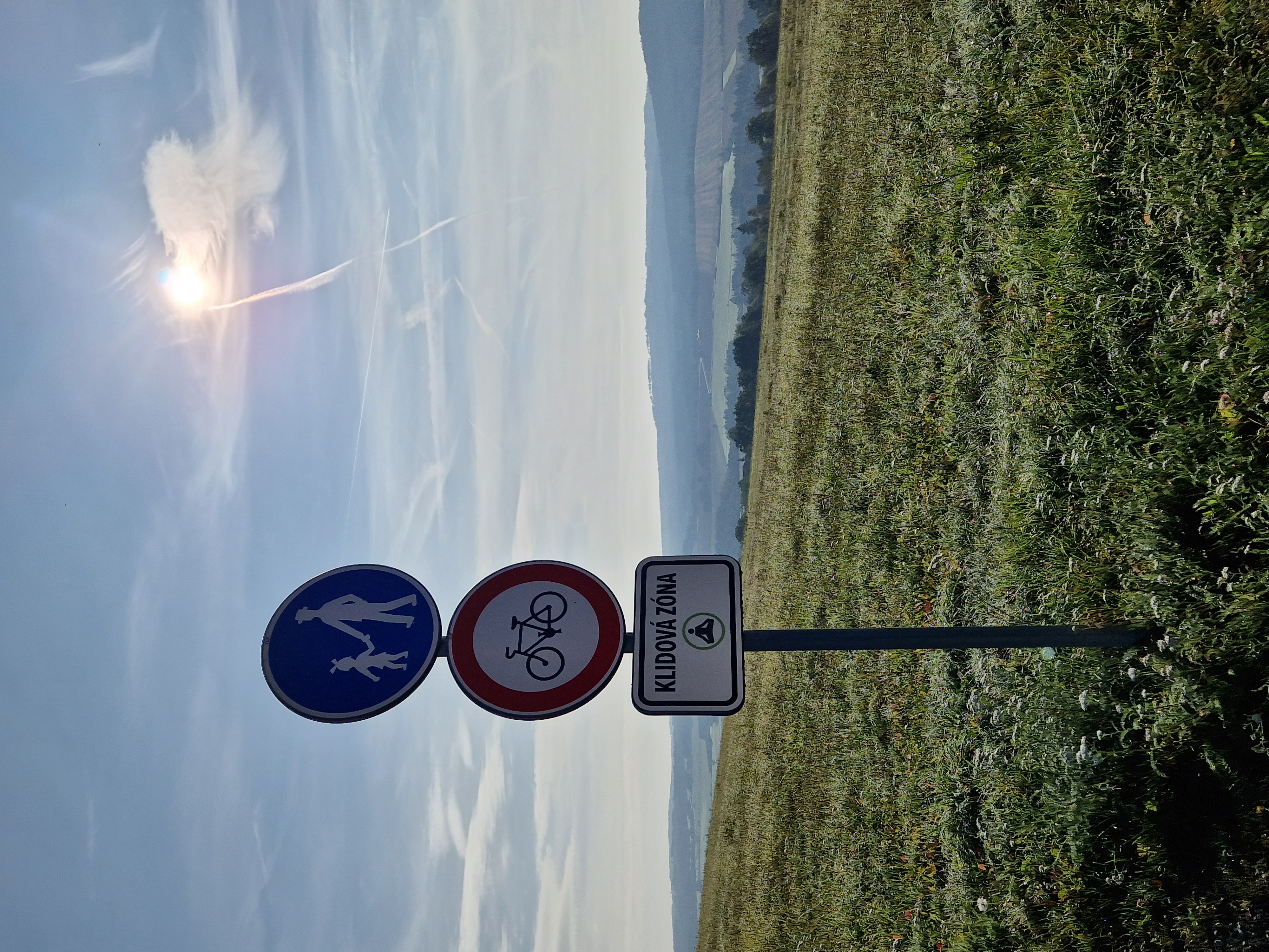Buddhismus Diamantové cesty linie Karma Kagjü foto 2