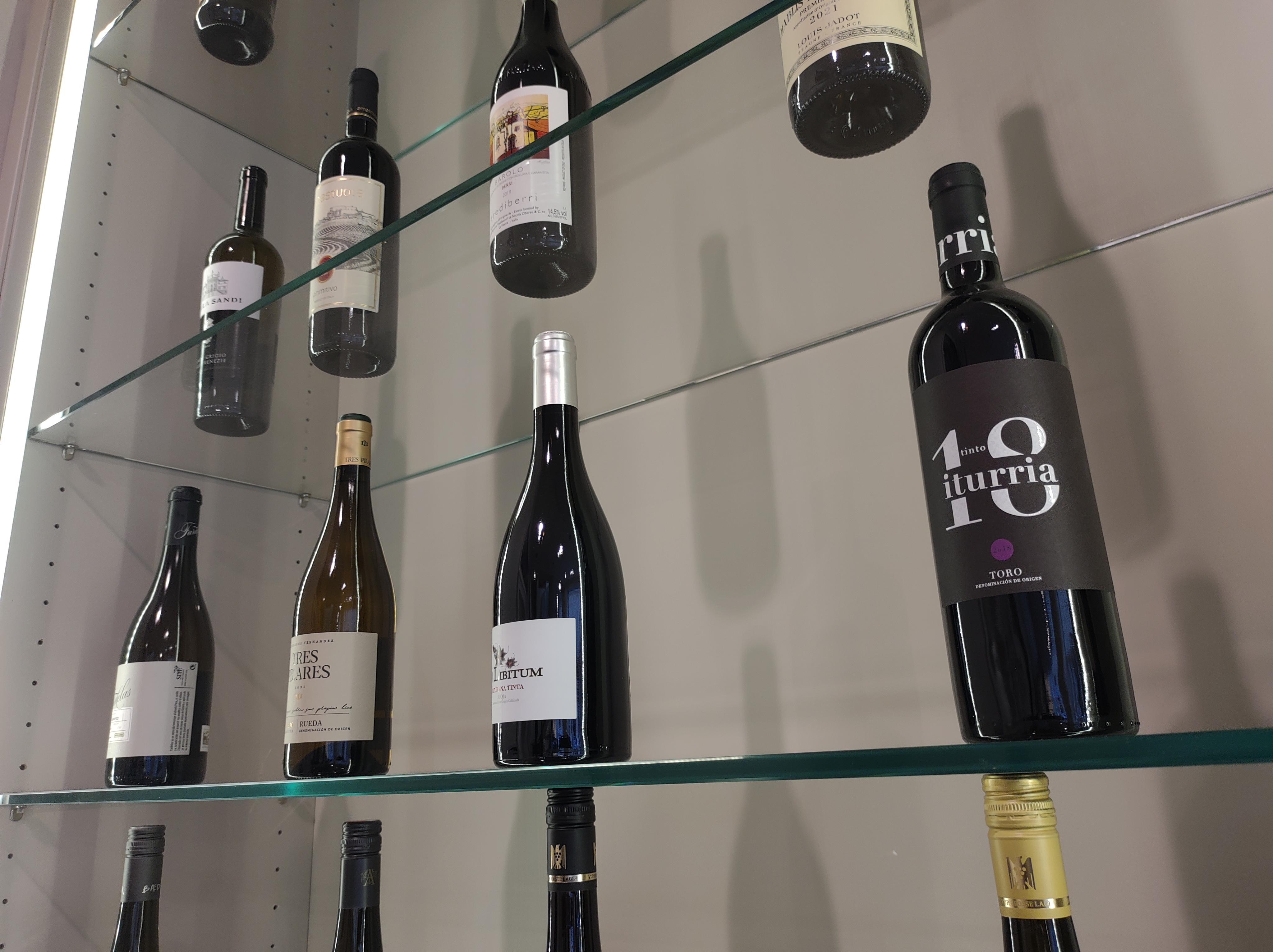 The Barrister Coffee & Wine foto 4