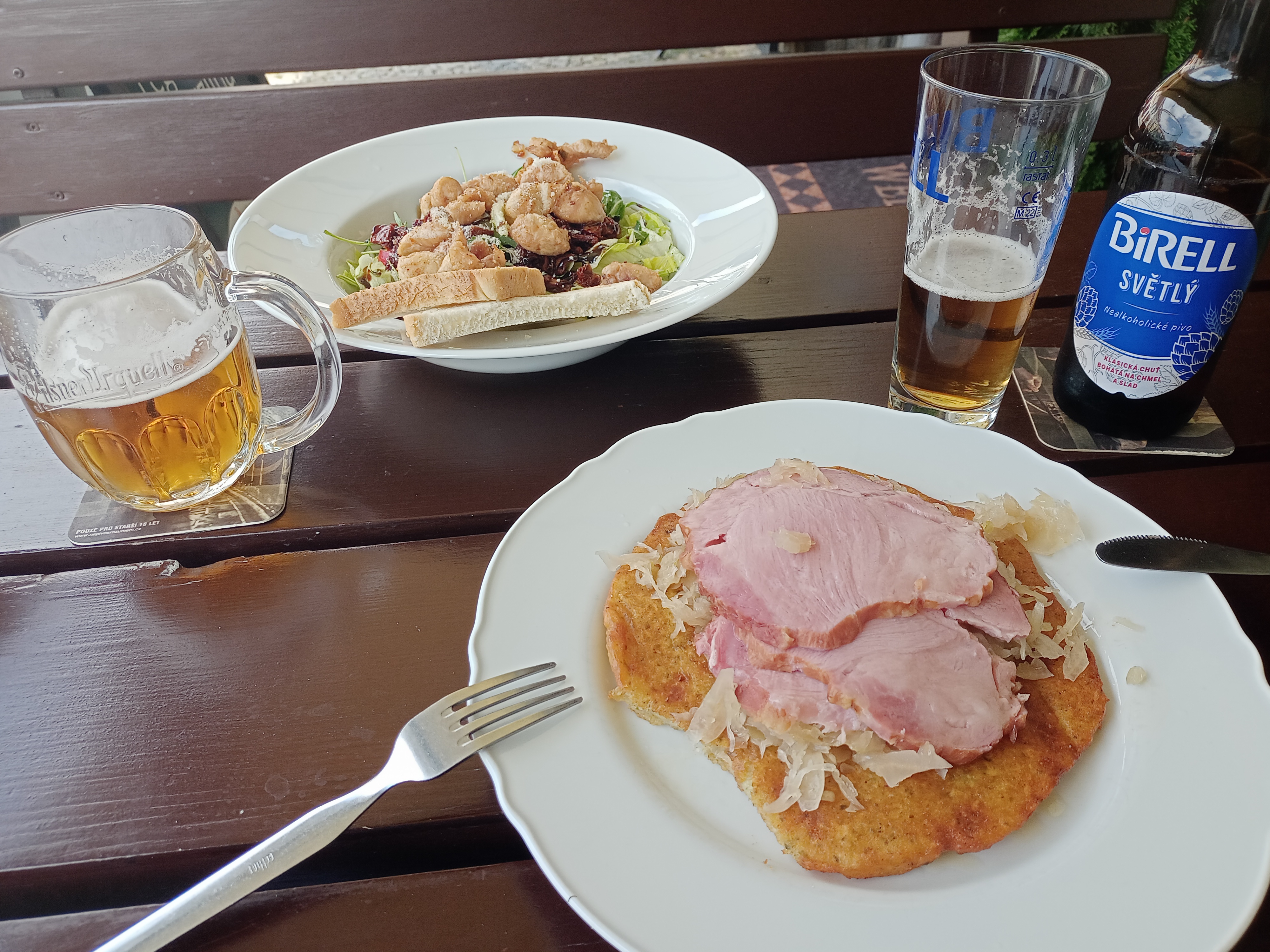Restaurace a Kavárna pod věží foto 3