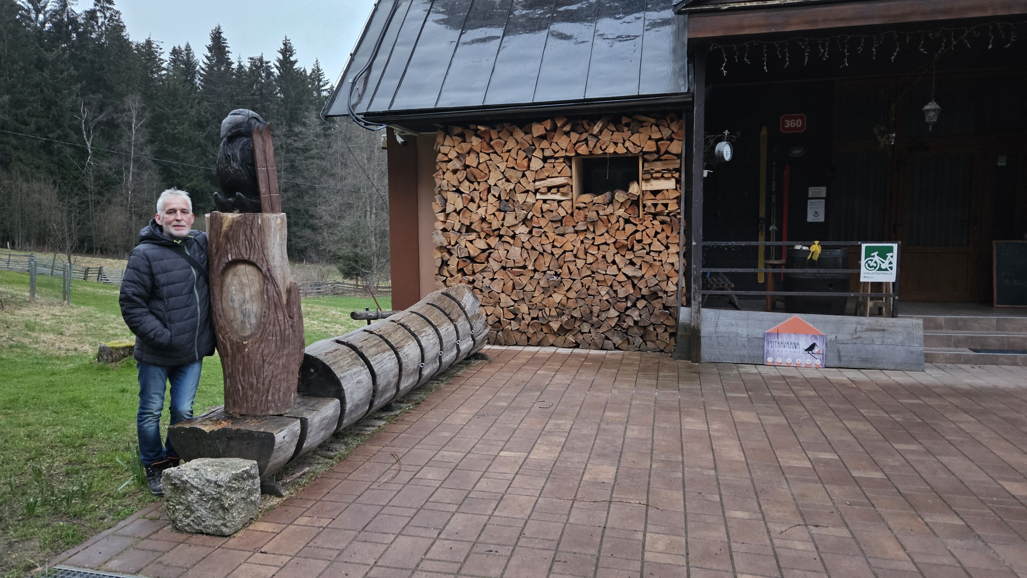 Potkávárna u Havrana - restaurace foto 6