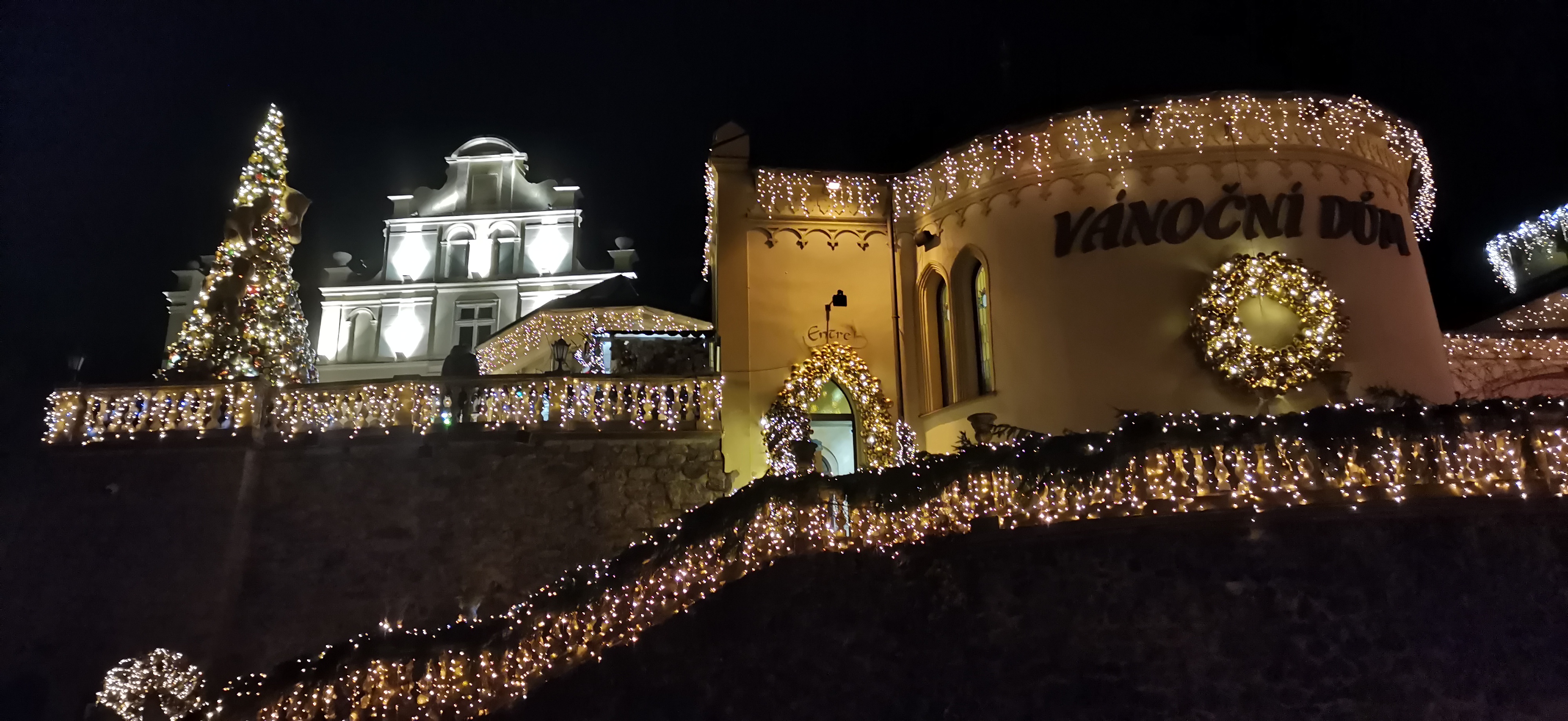 VÁNOČNÍ DŮM, s.r.o. foto 1