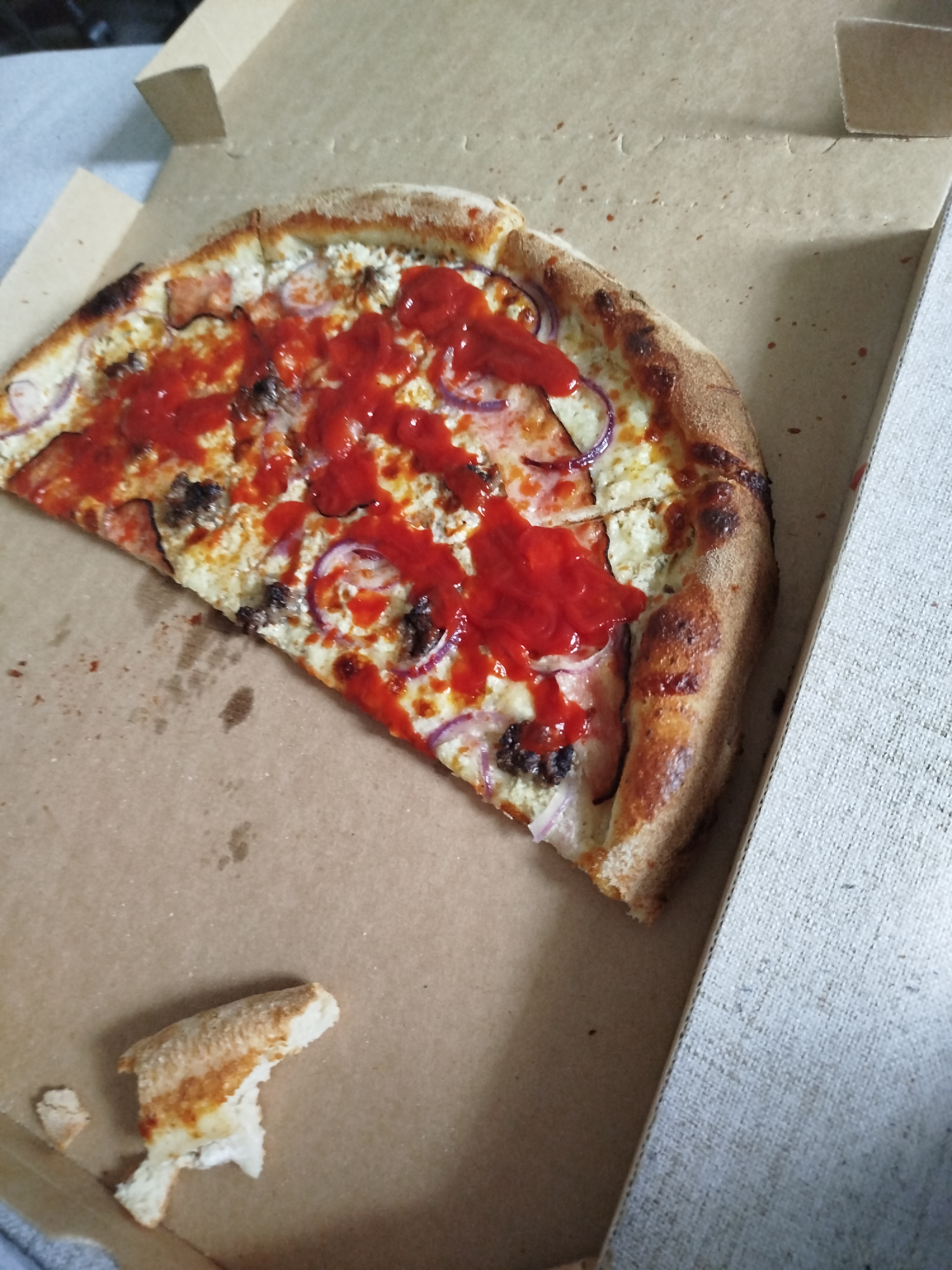 BumbleBee Pizza foto 3