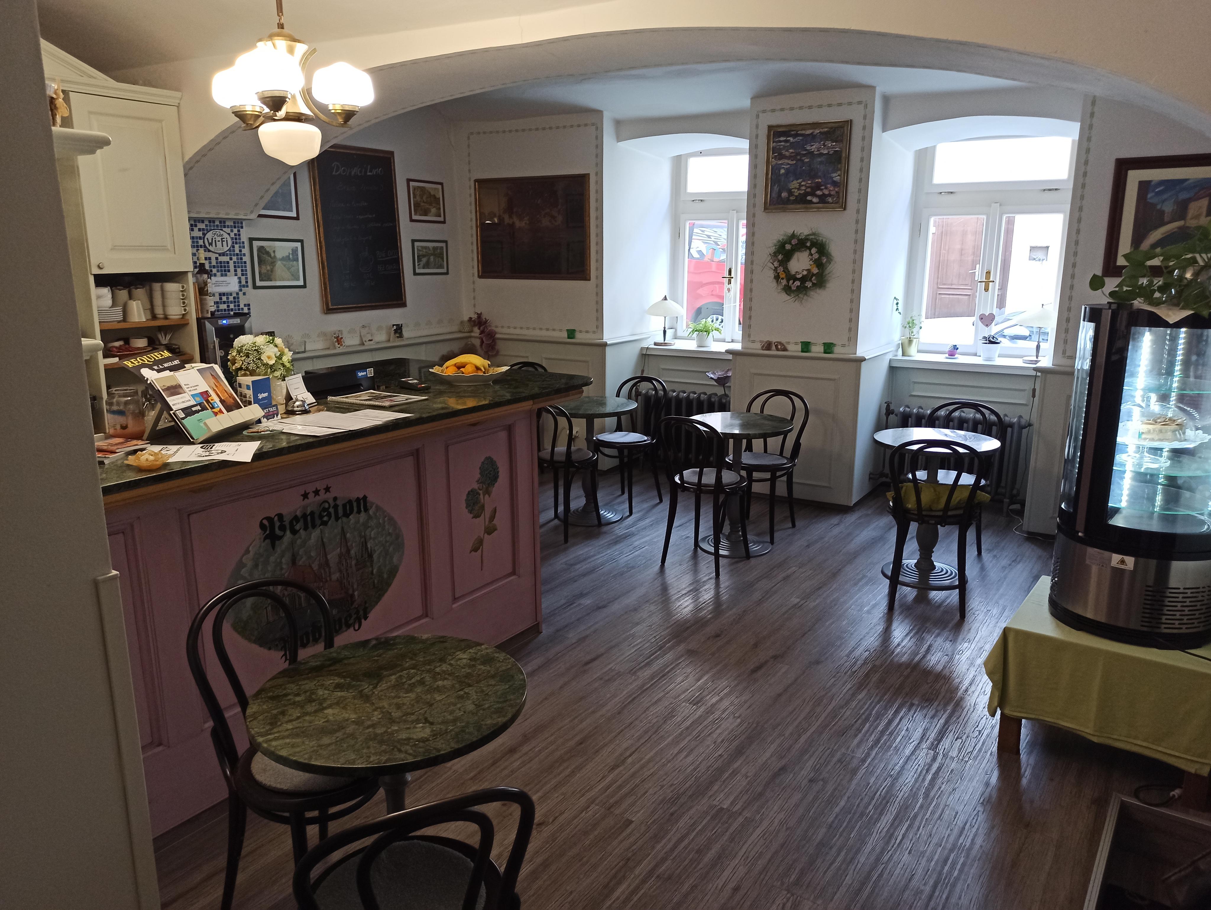 Penzion pod věží - Kavárna foto 5