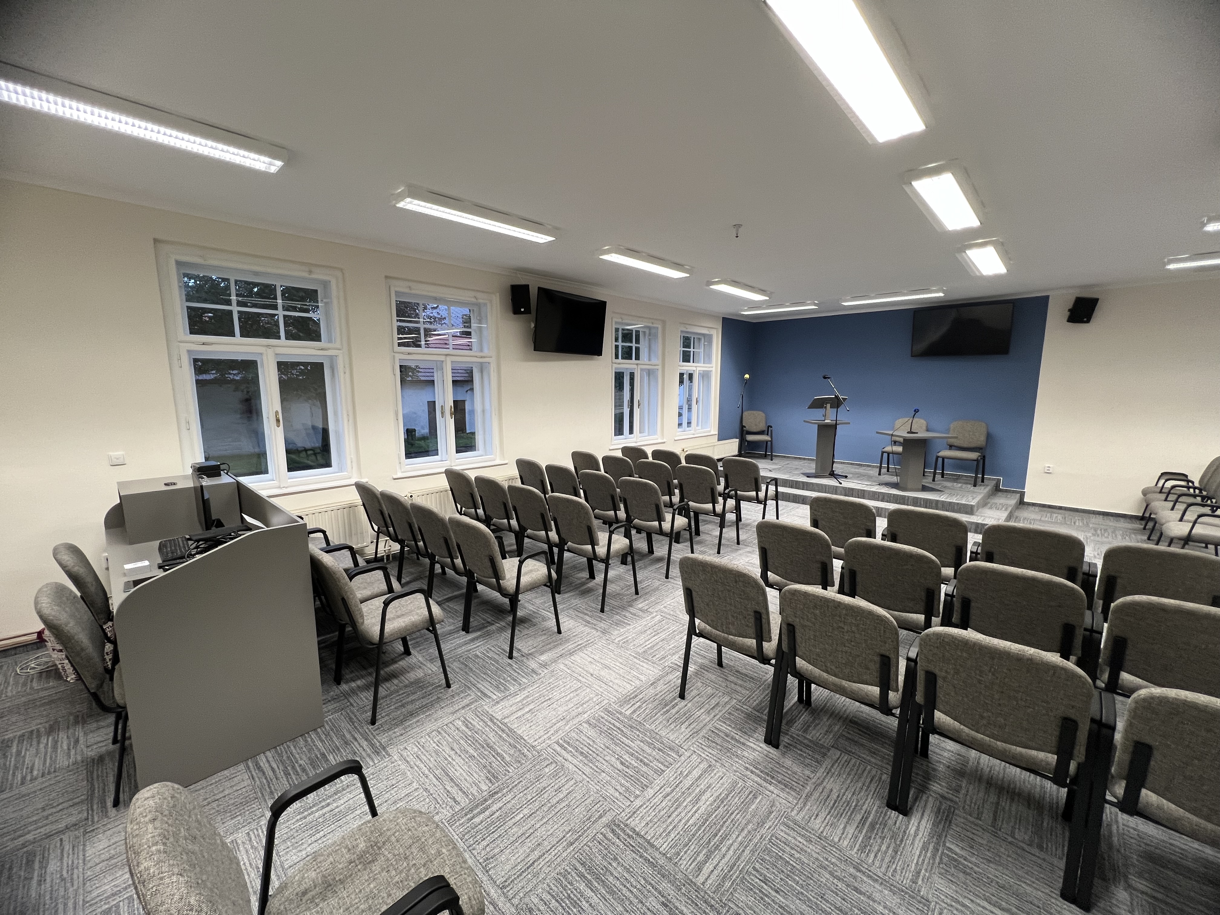 Náboženská společnost Svědkové Jehovovi foto 2