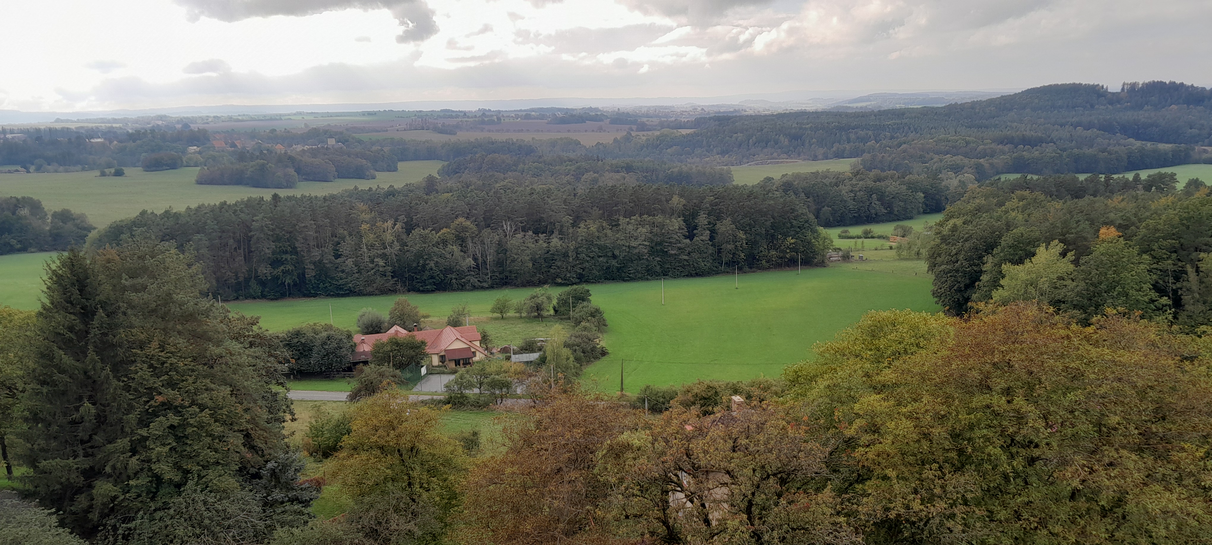 Občertsvení Rozhledna Borůvka foto 2