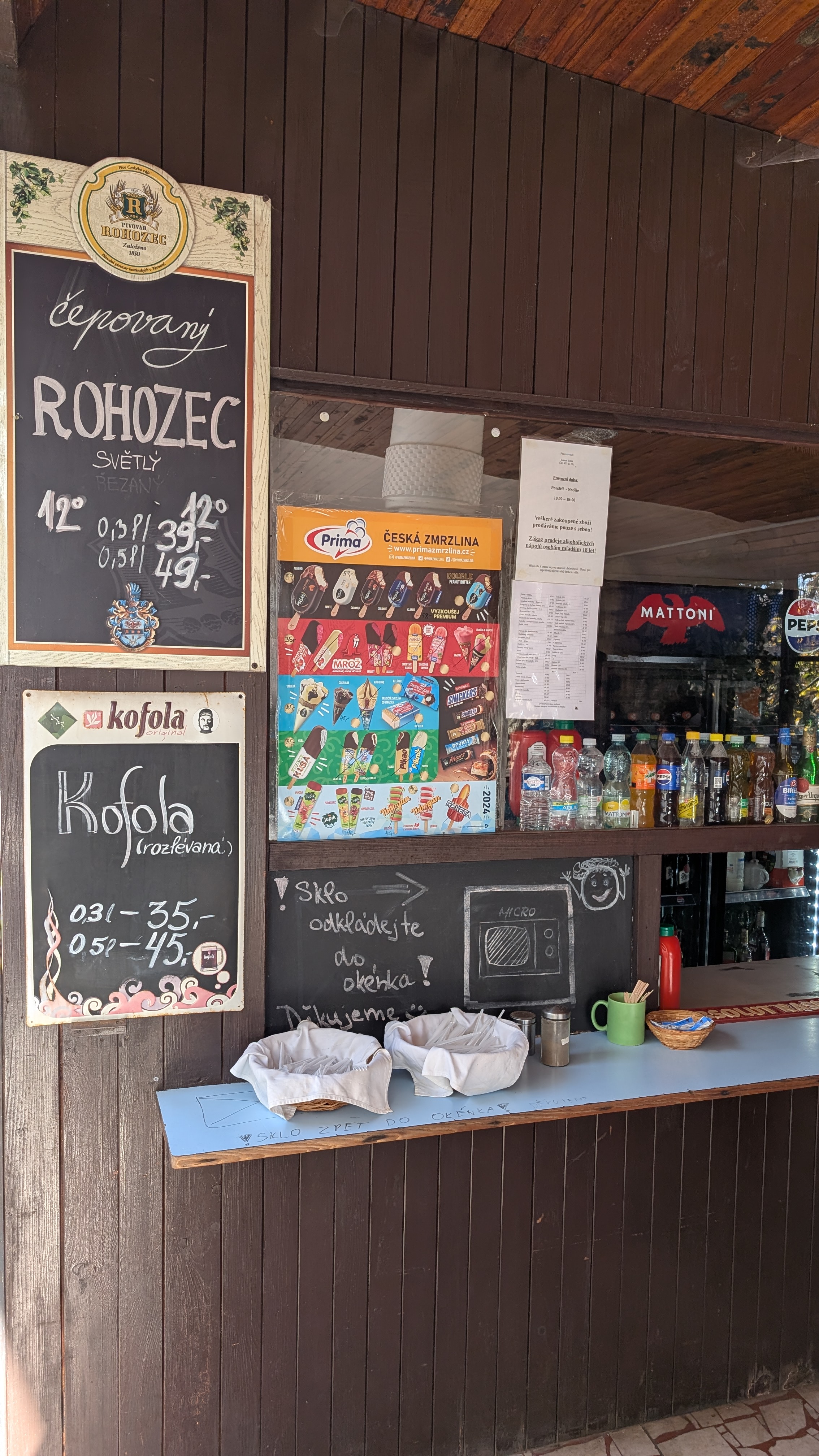 Občerstvení u hotelu Štekl foto 4